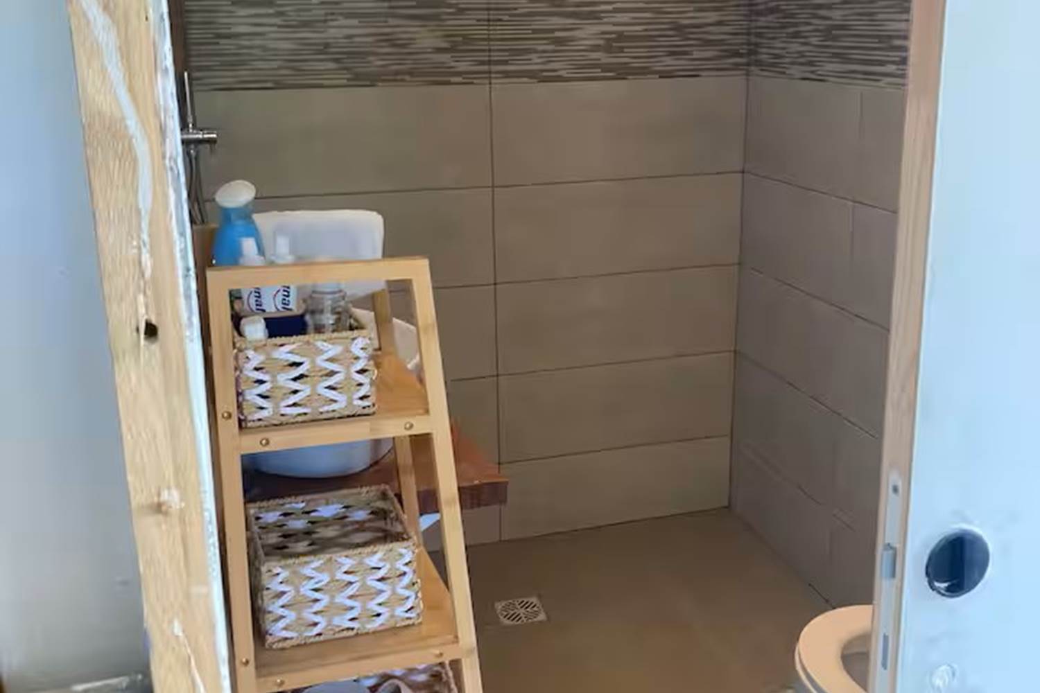 8f500dc9-ea6b-42d1-a0b2-5447183f102d