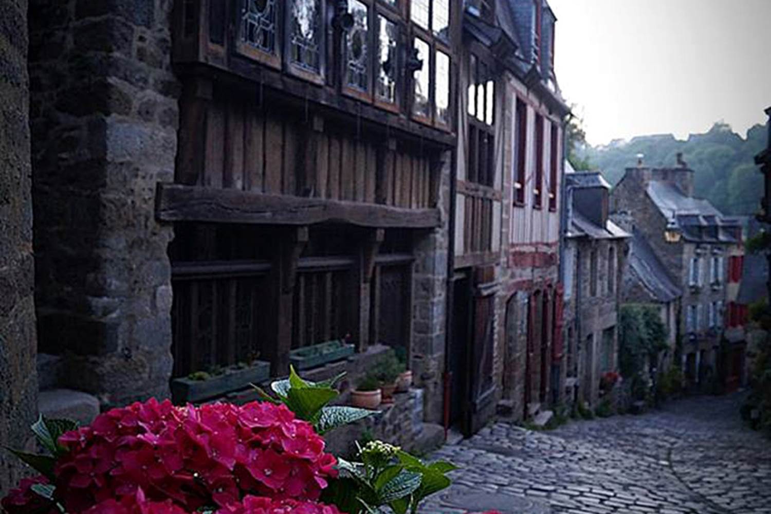 Le bas du Jerzual : rue du Petit Fort, située à 100 m du port de plaisance