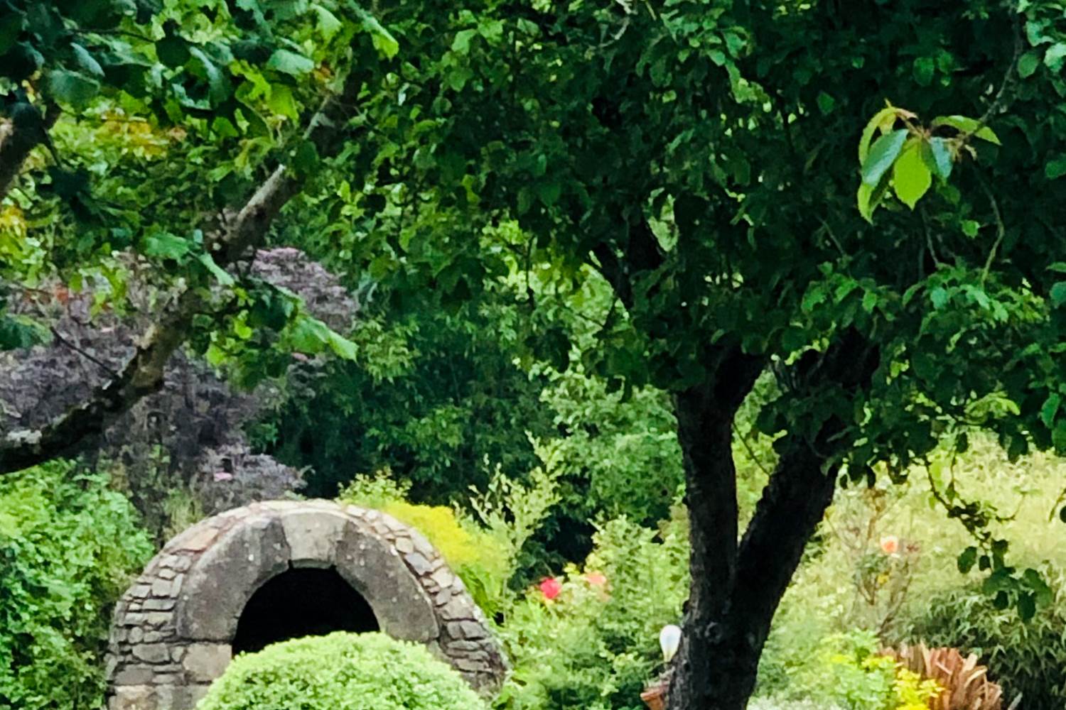 Découvrir ce joli puits réhabilité en pierre