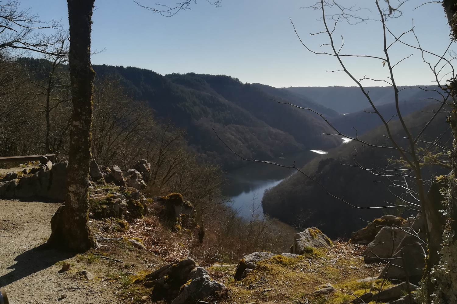 vue panoramique sur la Dordogne Bassignac le Haut