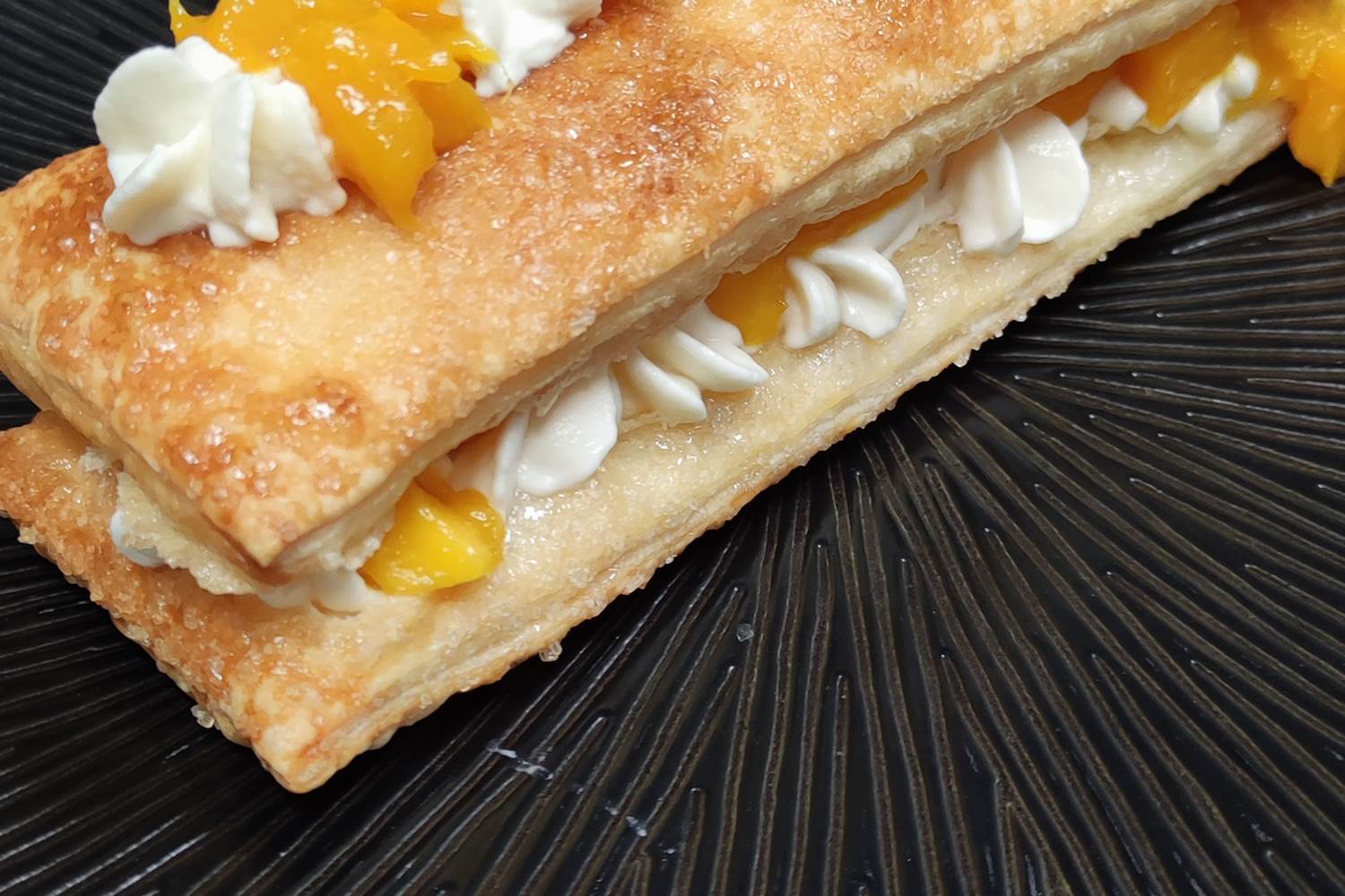 Milles feuilles chantilly mascarponne et mangues