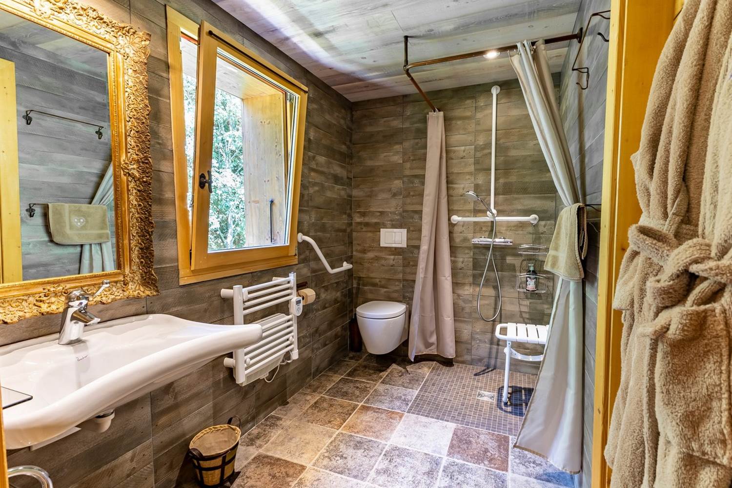 La sdb (PMR) : Thème l'écurie