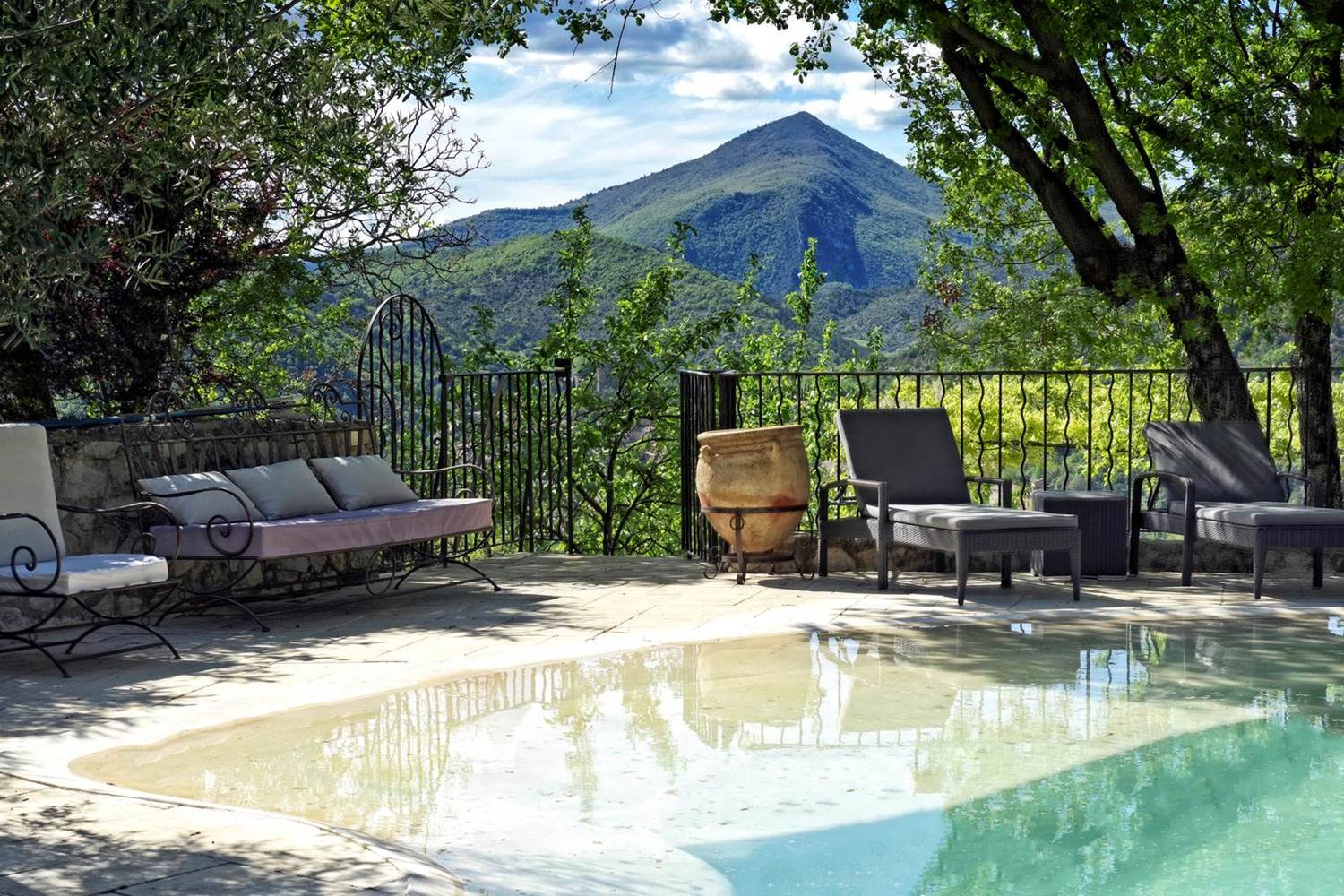 Le Deffends de Redon - la piscine