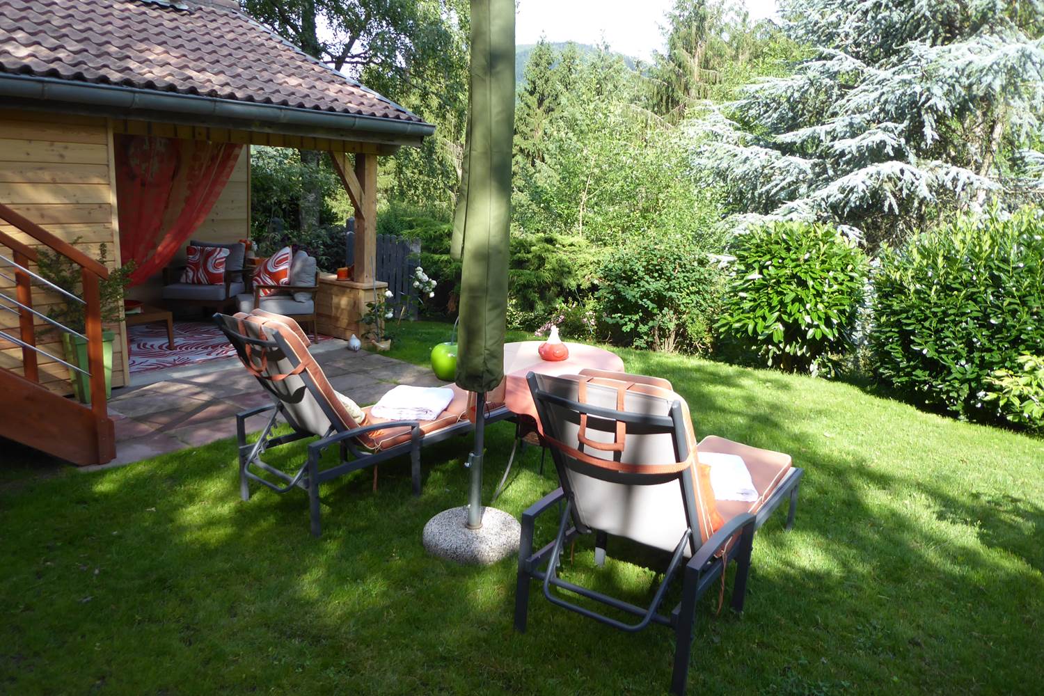 petit coin jardin à La Haute Grange à FRELAND