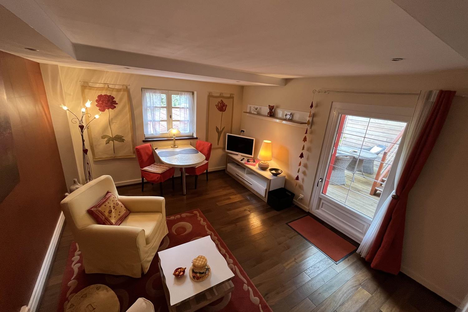 Terrasse du gîte le Châtaignier à Freland