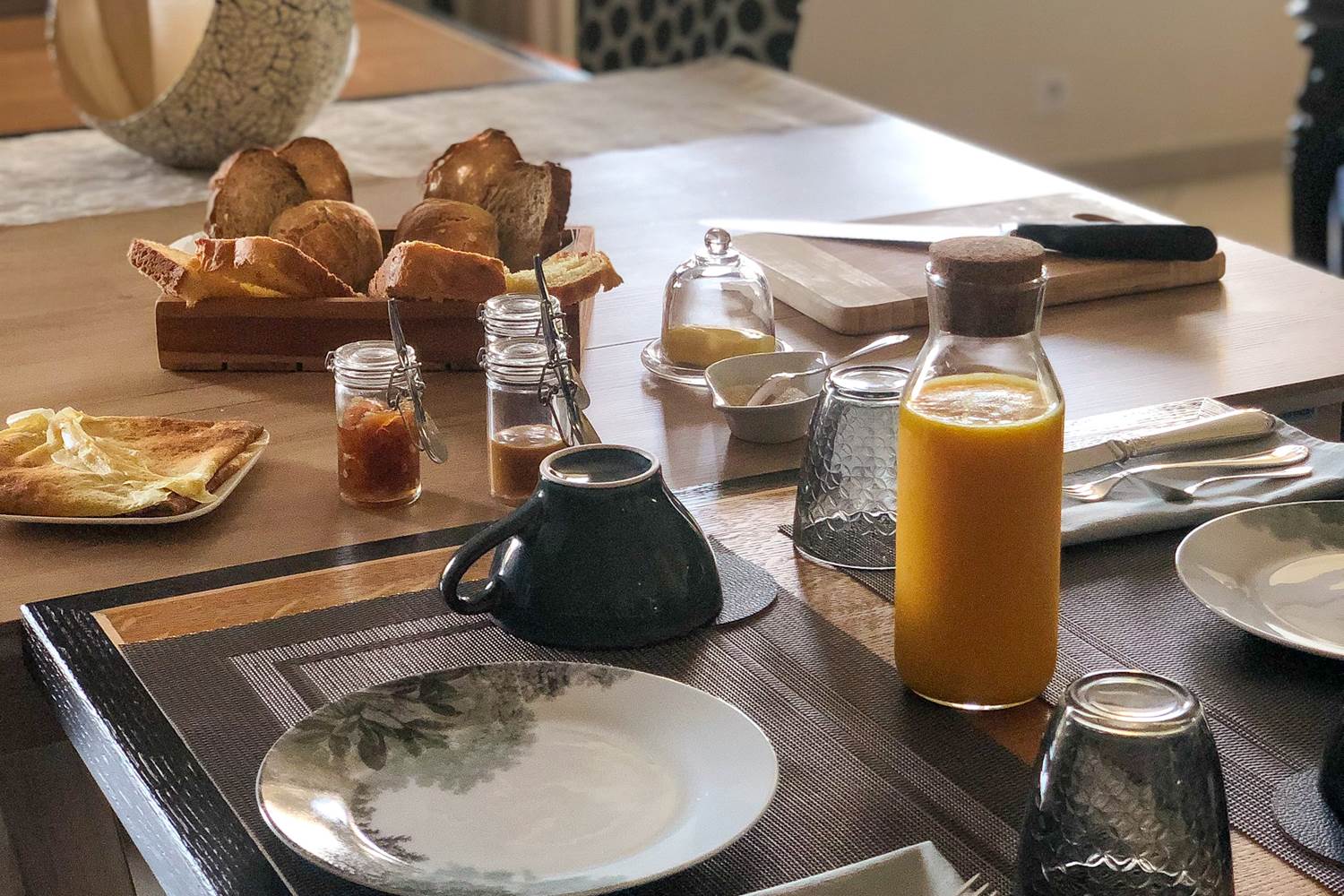 débuter la journée avec un petit-déjeuner copieux, gourmand et fait-maison