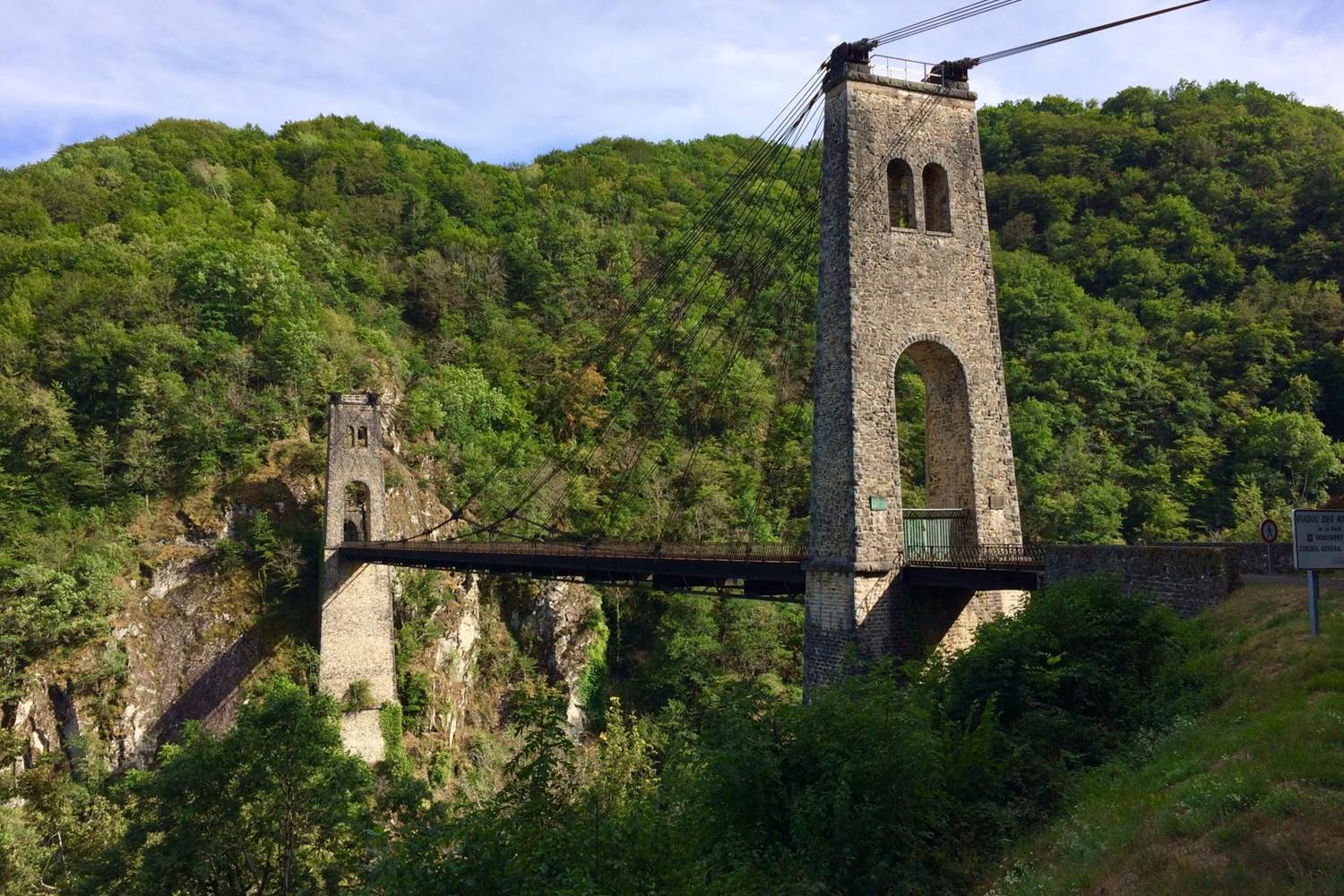 LE VIADUC DES ROCHERS NOIRS