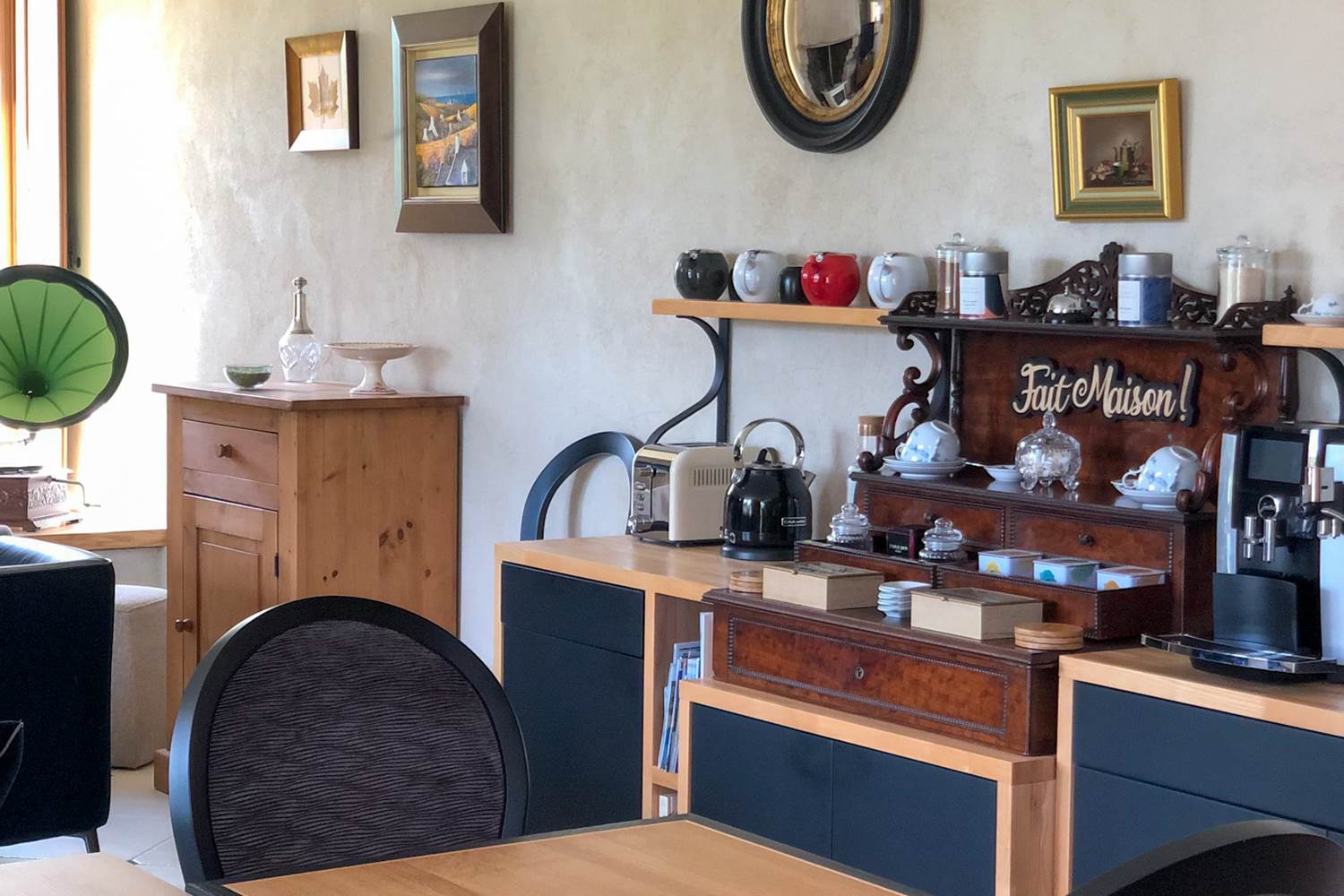 espace petit-déjeuner et boissons