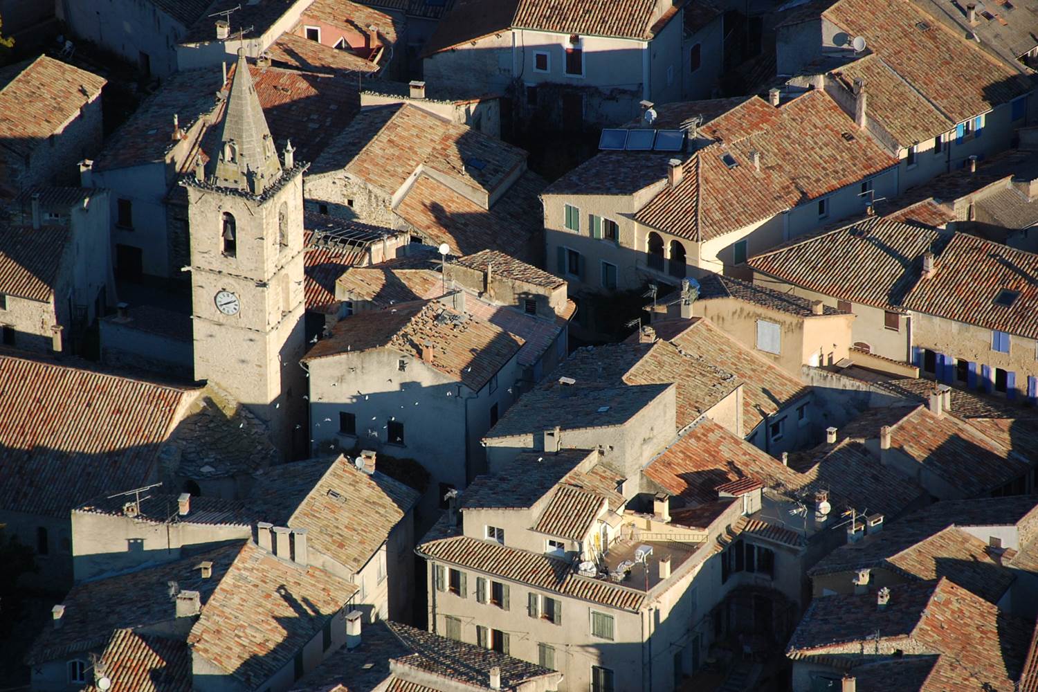 Saint Etienne Les Orgues vu du ciel