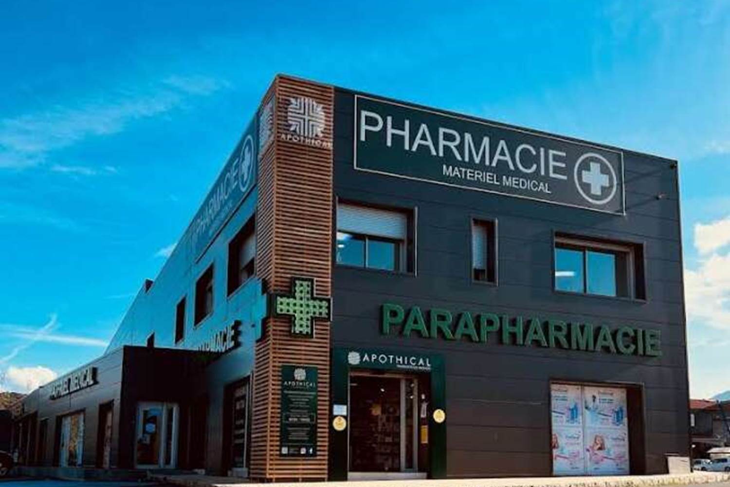 PHARMACIE 0495760081