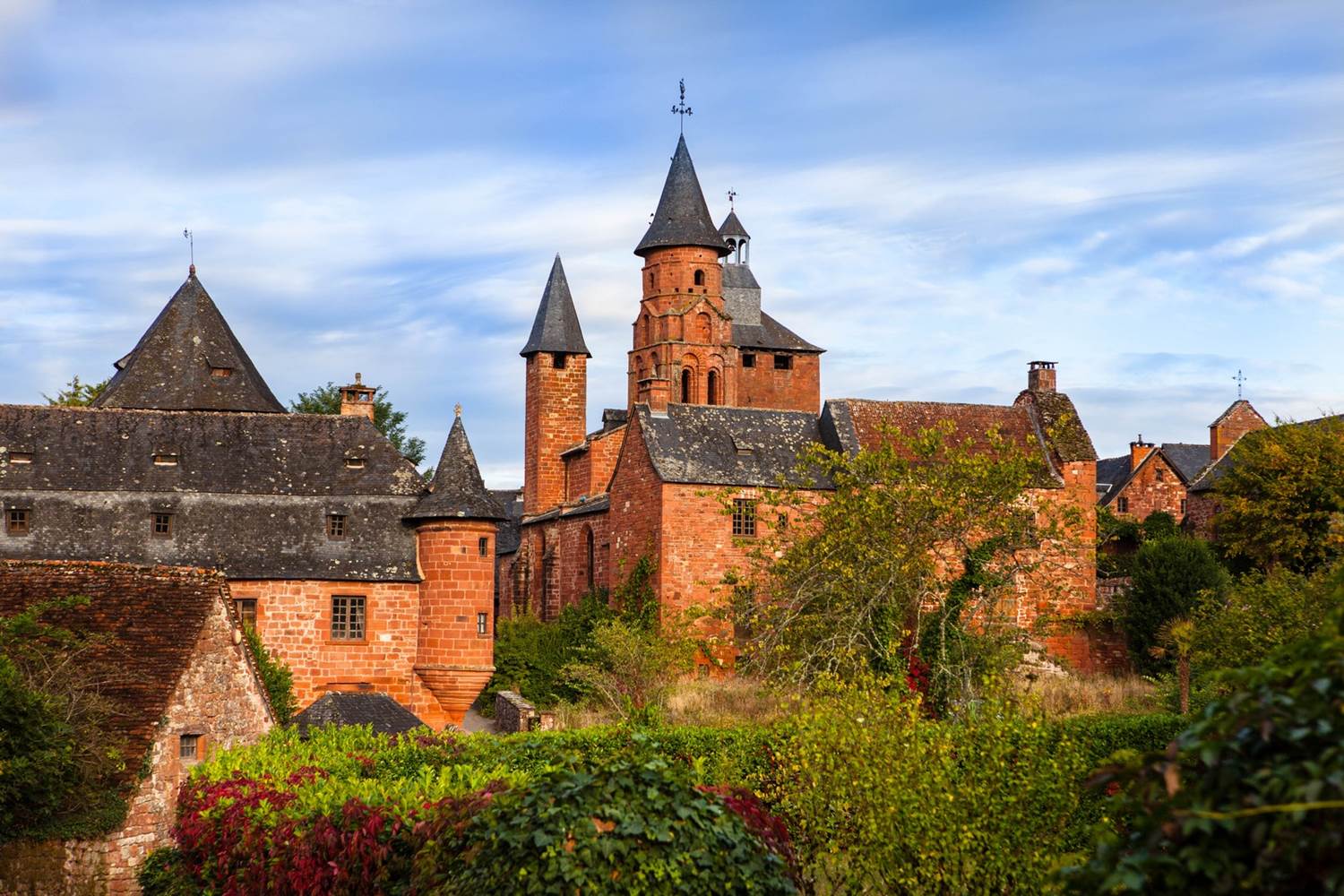 collonges_la_rouge_vallee_de_la_dordogne