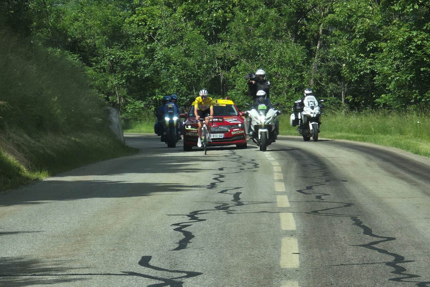 Pogaçar dans les derniers kilomètres d l"ascension de Valmeinier 1800