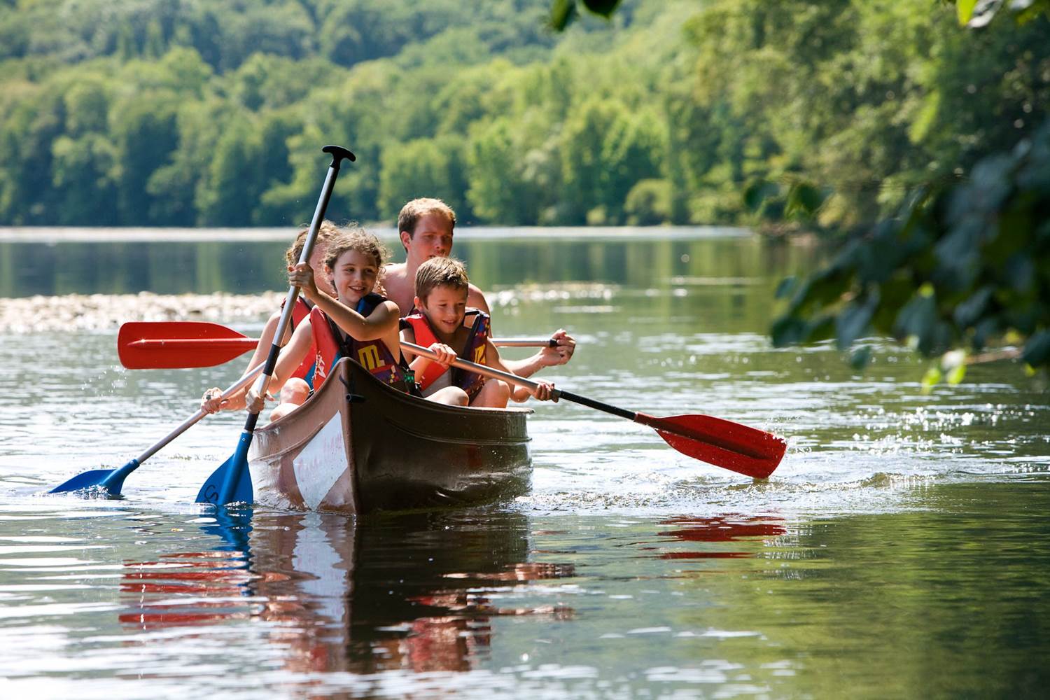 Canoe en famille sur la Dordogne -