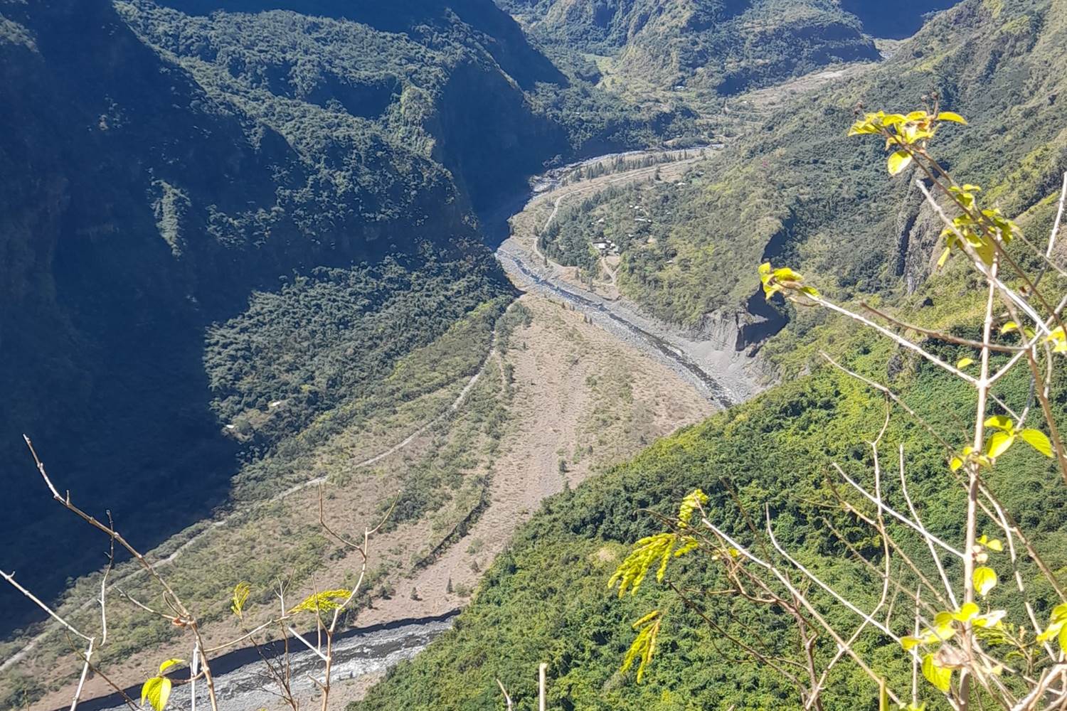 Rivière des Galets depuis la Canalisations des Orangers