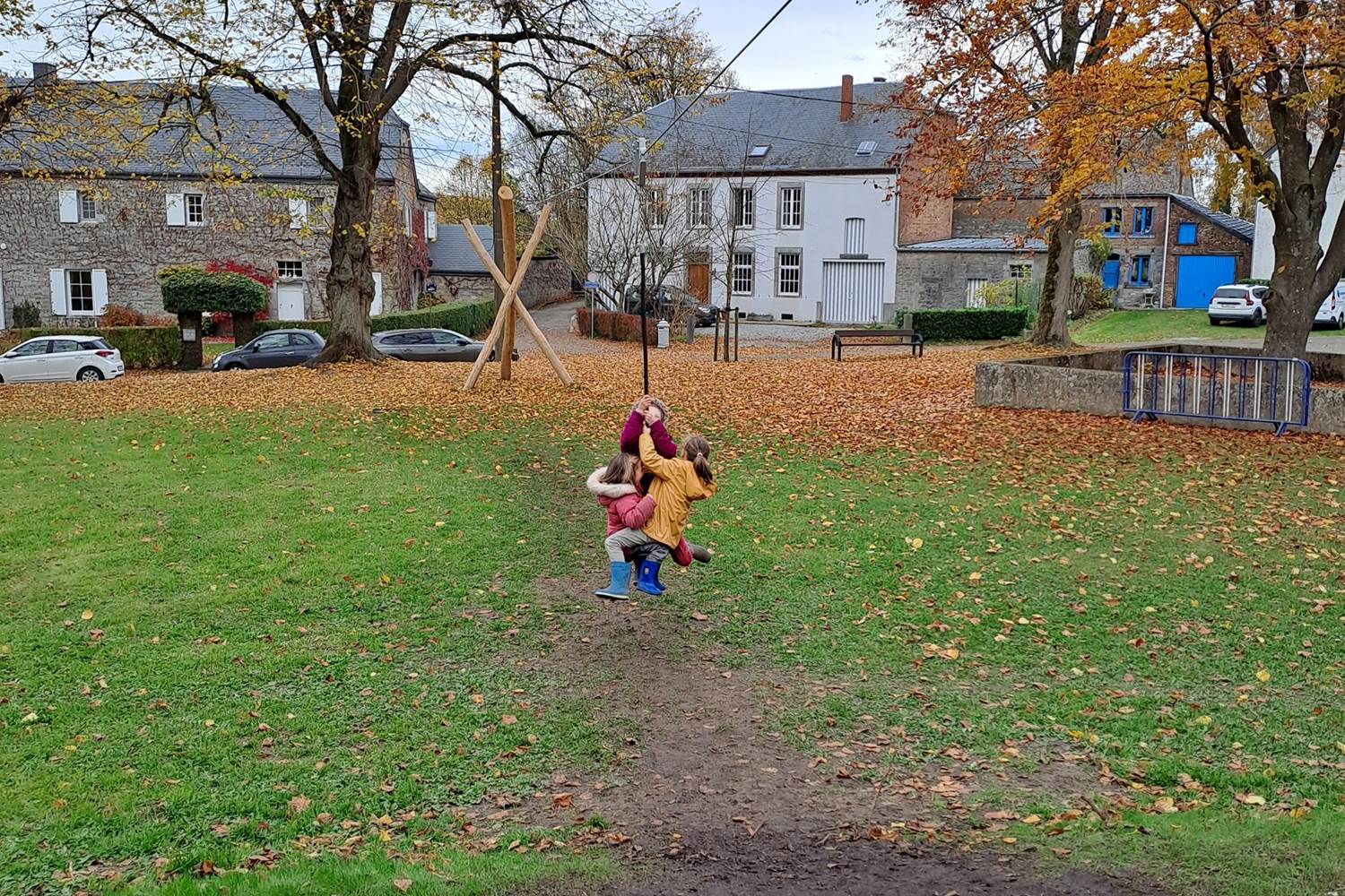 Tyrolienne, Place du Baty