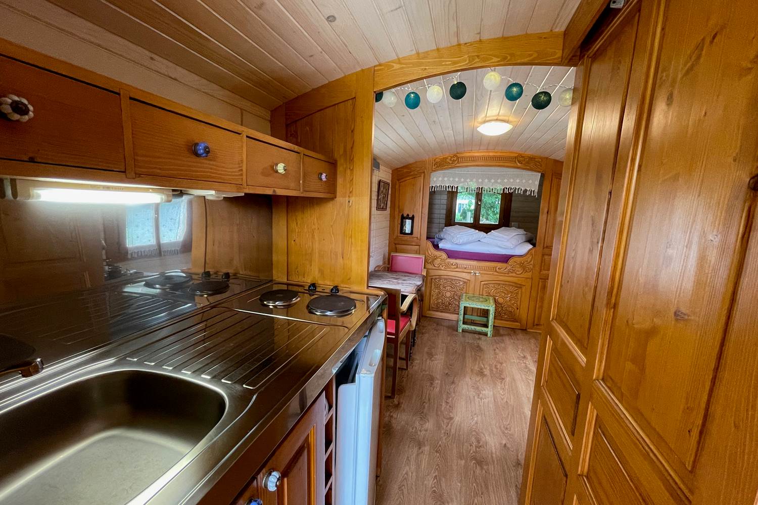 © Au Presbytère de Saigneville - le gîte a.k.a la roulotte de Kika