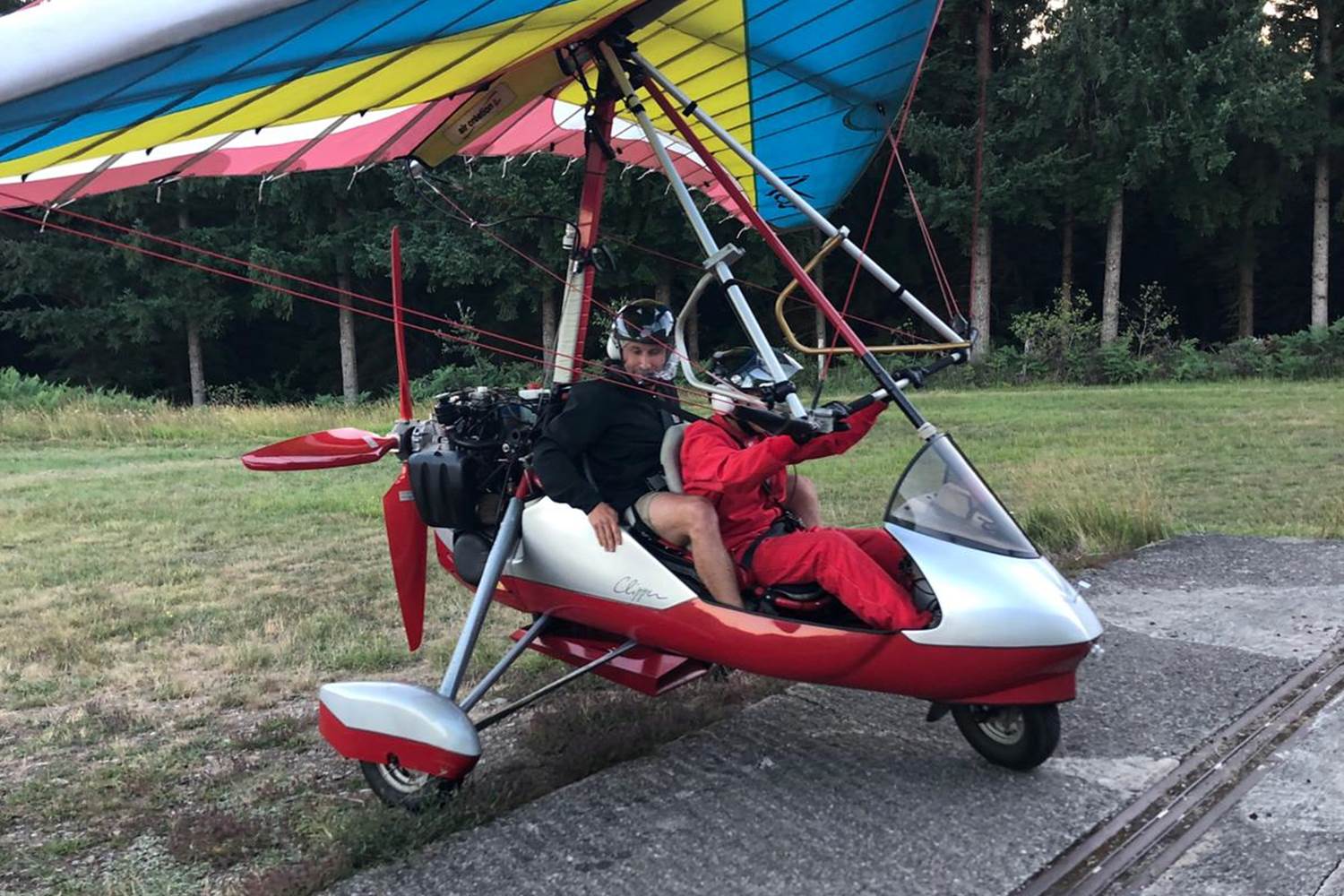 vol_en_ULM_audessus_vallee_dordogne