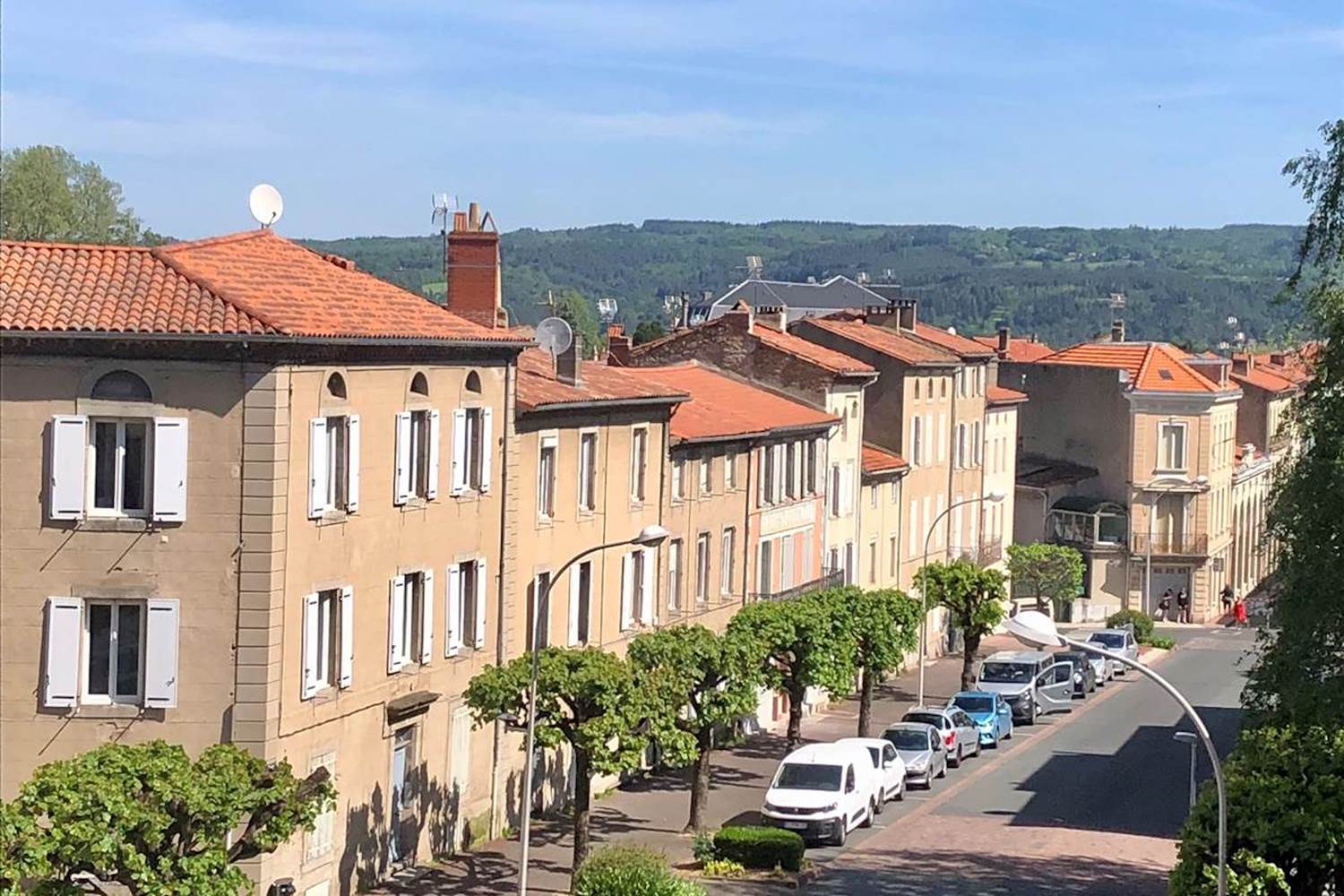 Vue du balcon chambre Camille - Centre ville Mazamet