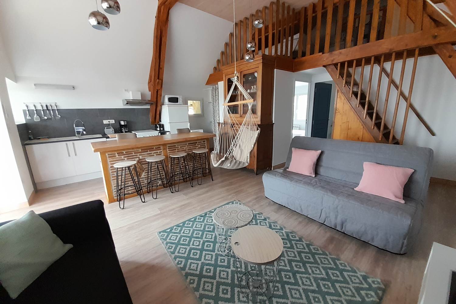 La cuisine ouverte sur le salon avec BZ en 160