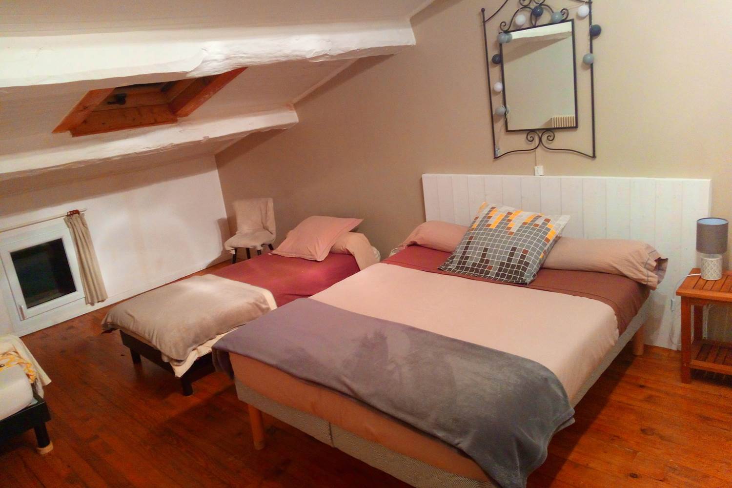 AUBERGE DE MIÉLANDRE - Chambre de Coucourdet - Lit Double et lit simple