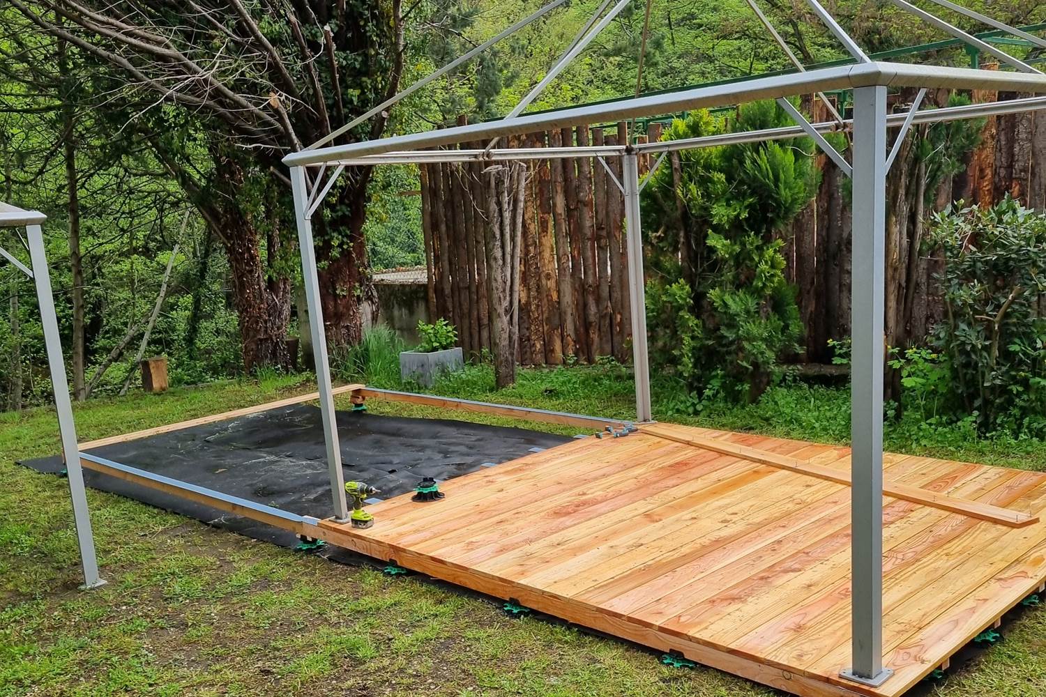 Les térrasse au Camping L'Orée Des Cévennes