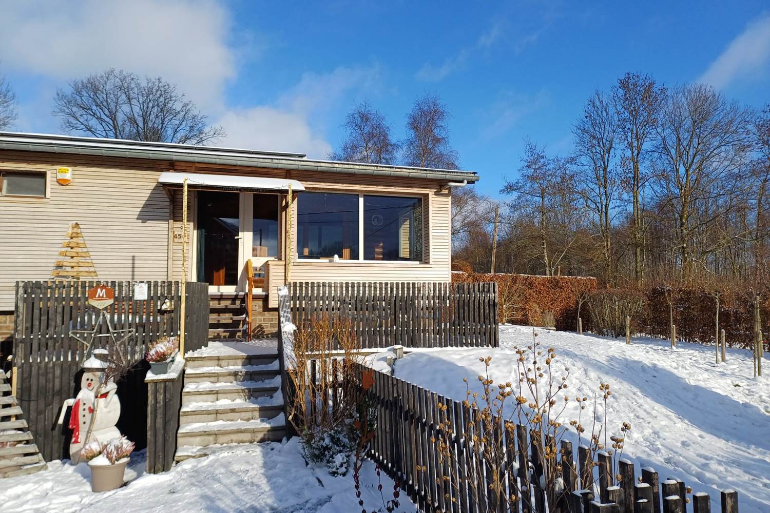 Notre gîte sous la neige