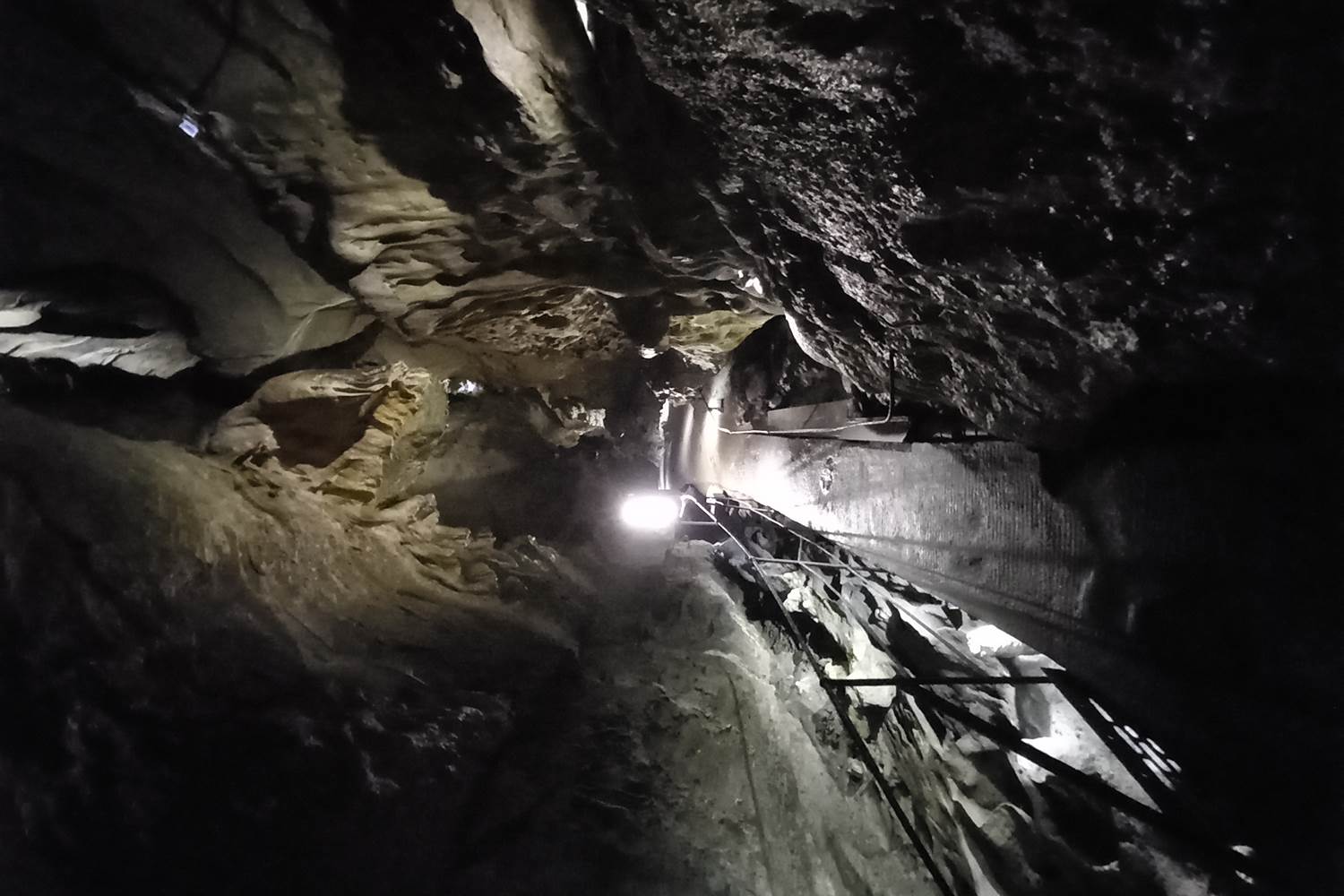 intérieur-des-grottes