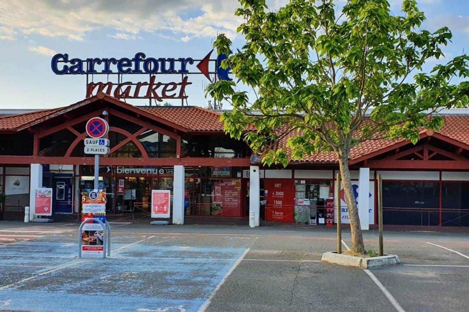 Les courses au Carrefour Urt