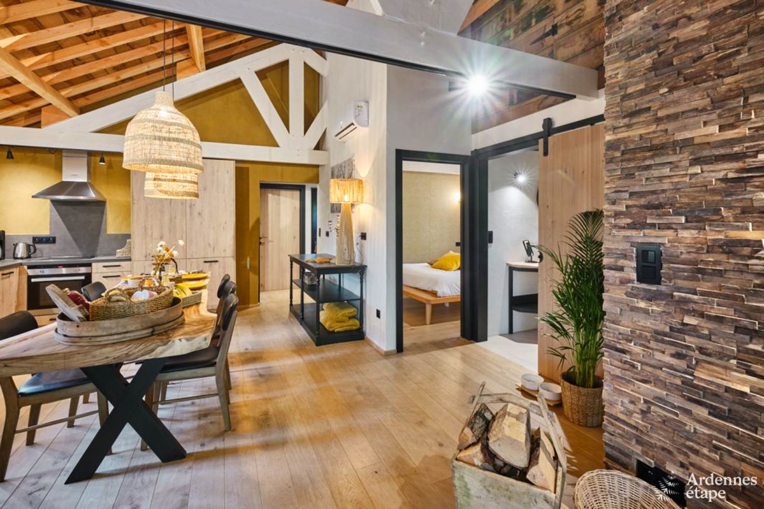 FS4-Insolites-106754-04-Bertrix-1532361-1L