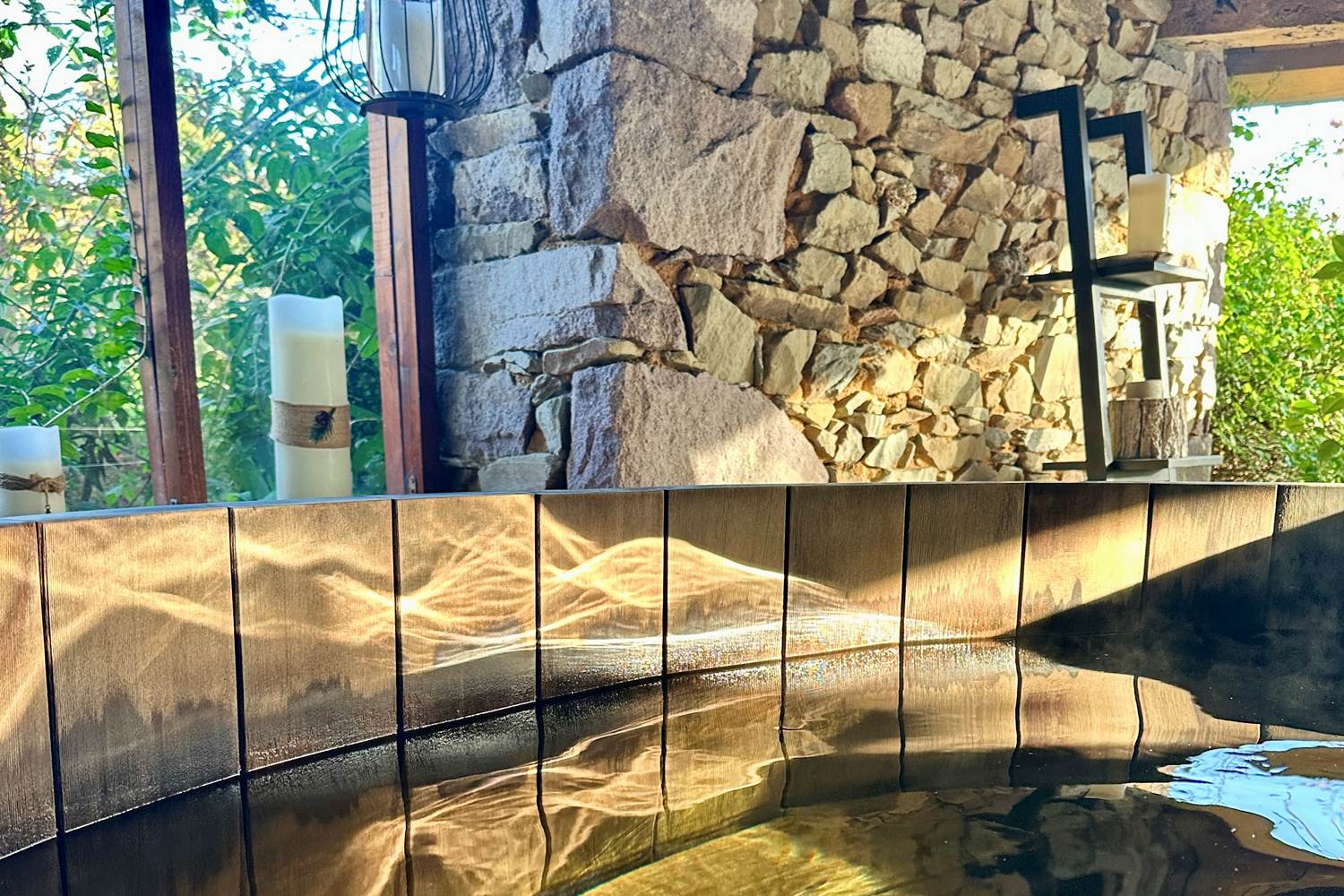 Les bienfaits du bain chaud Ofuro dont l'eau est reminéralisée au sel d'Epsom et sans produit chimique