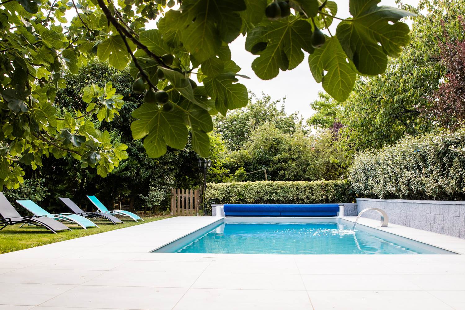 La piscine du domaine à partager