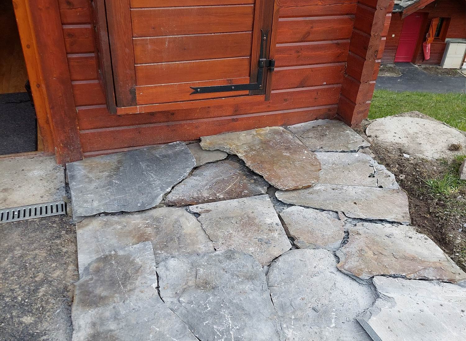 Accès local à skis en pierre de lause