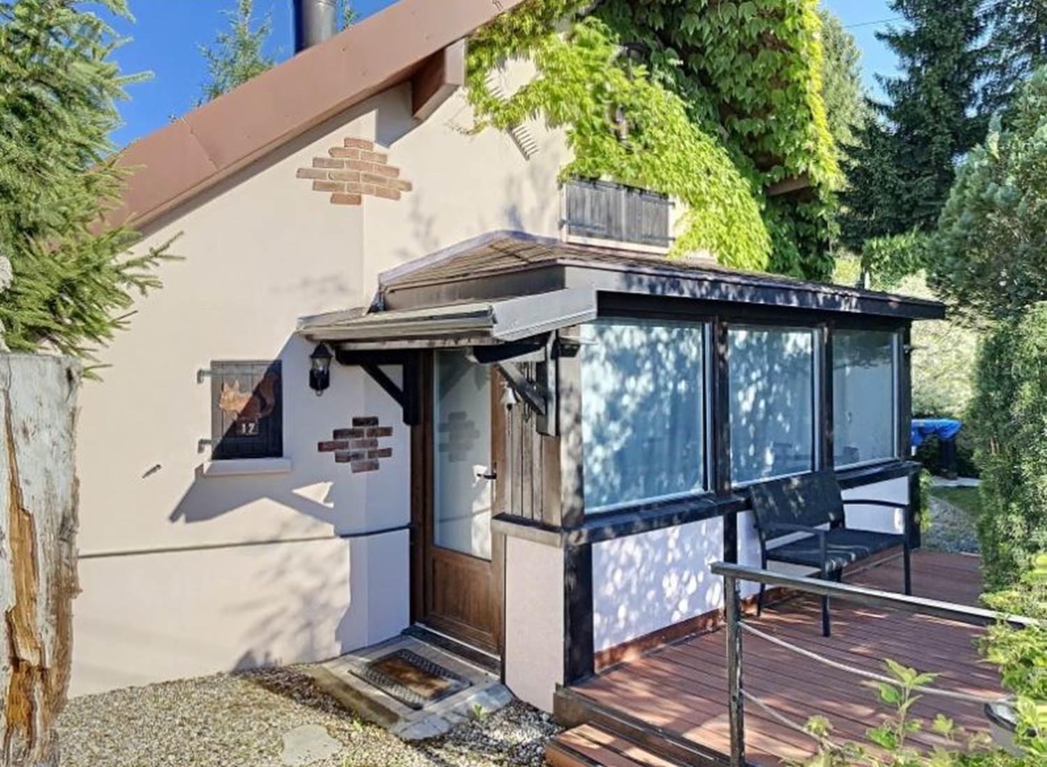 Façade Pagotin / Refuge / Cabane Ecureuil Métabief Magic Pass