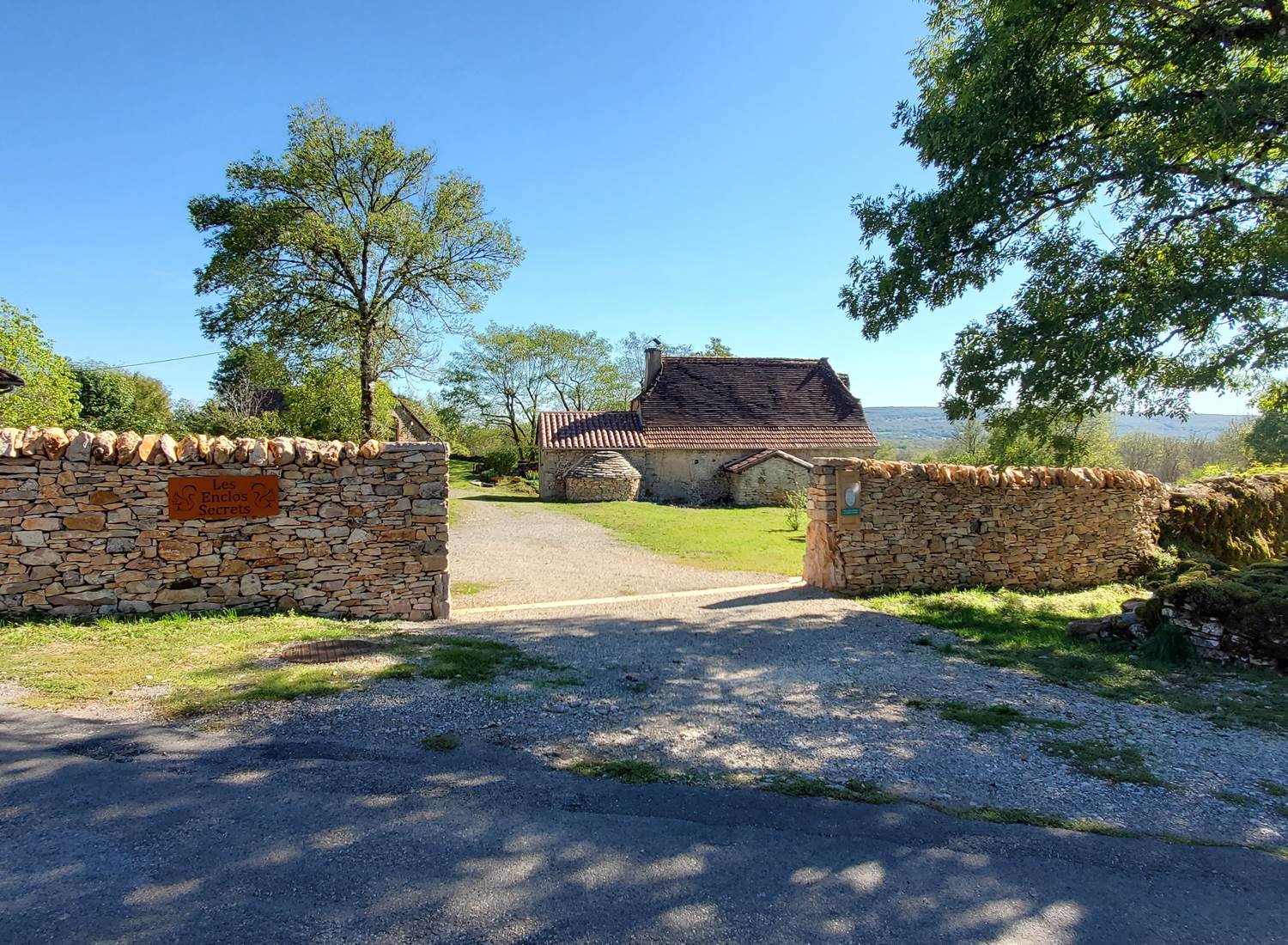 Les Enclos Secrets - Nouvelle Entrée