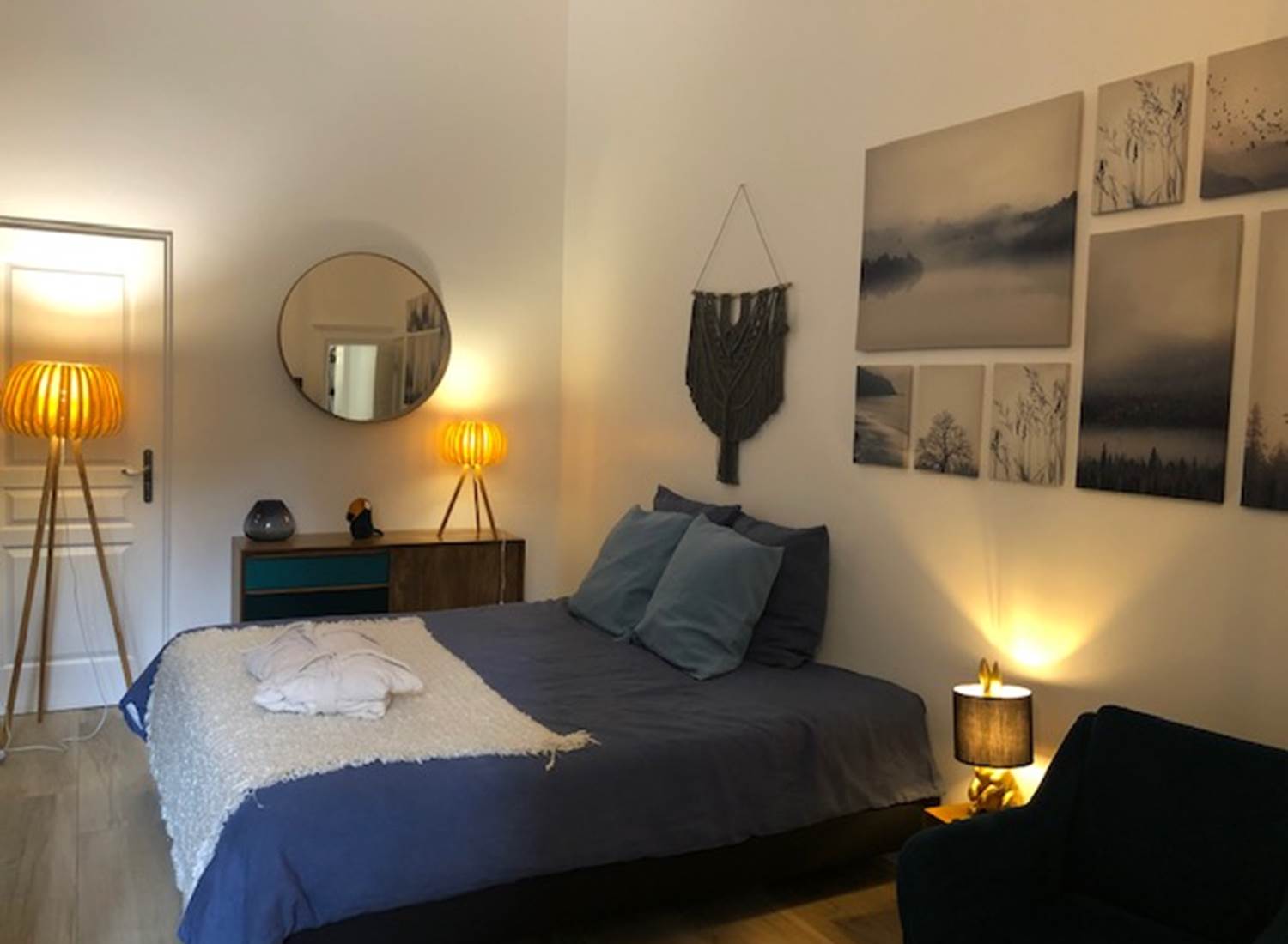 Blue : chambre coté cour intérieure