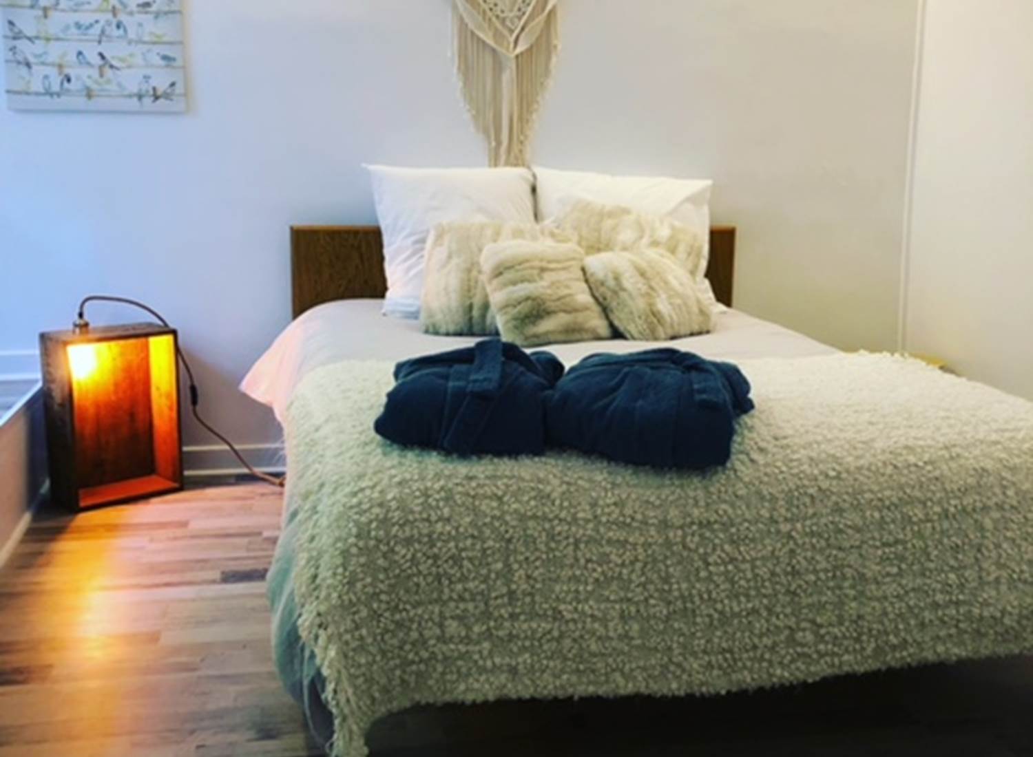 Luxe: chambre 2, cour intérieure