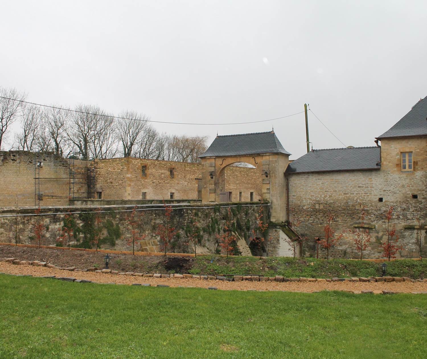 chateau de charbogne dec 2012