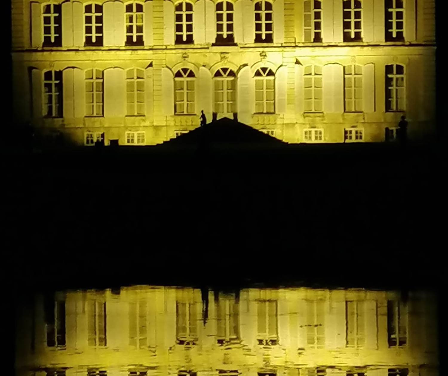 LE CHATEAU DE CANON ILLUMINE