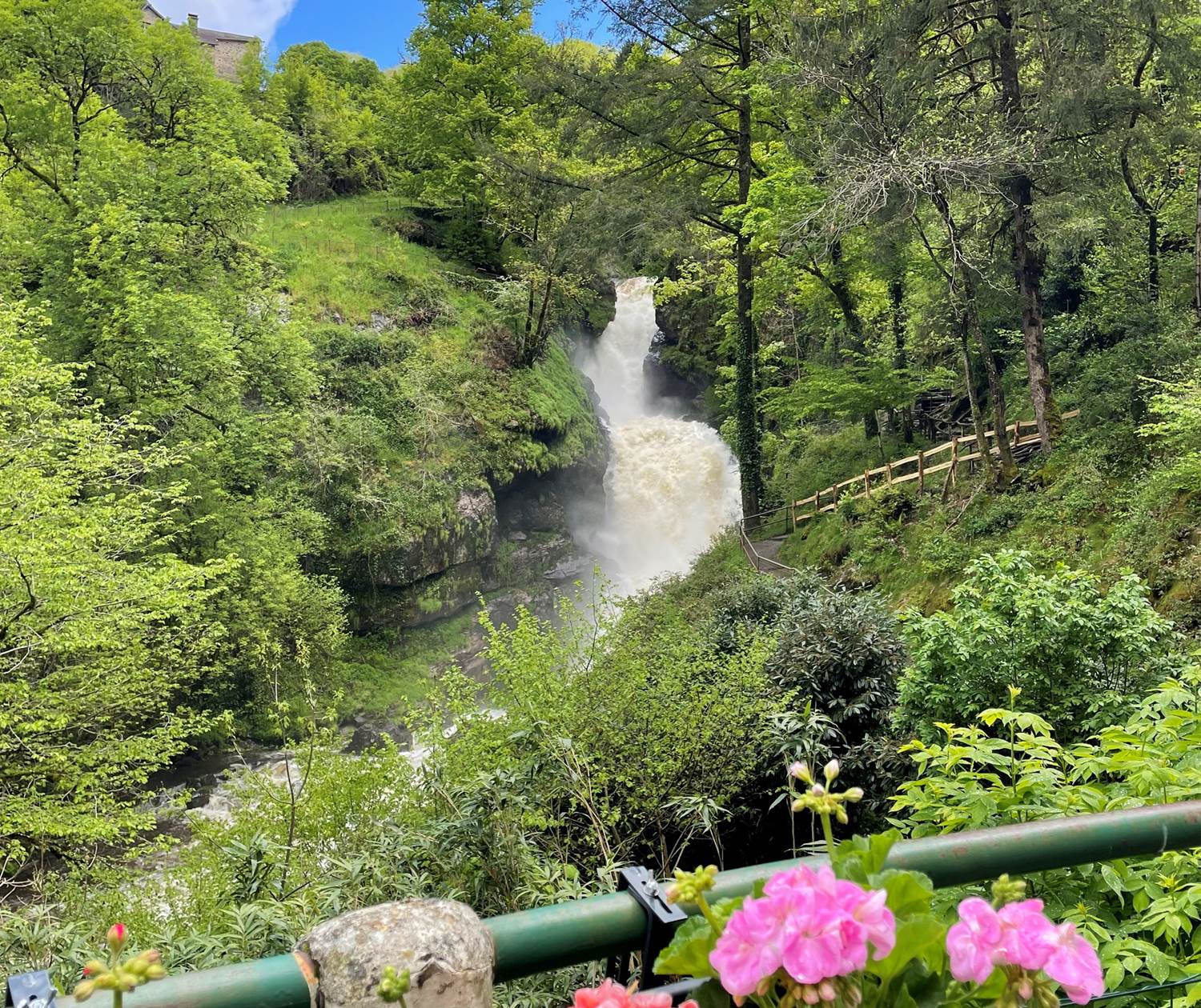 Parc vuillier cascades de gimel correze tulle 2