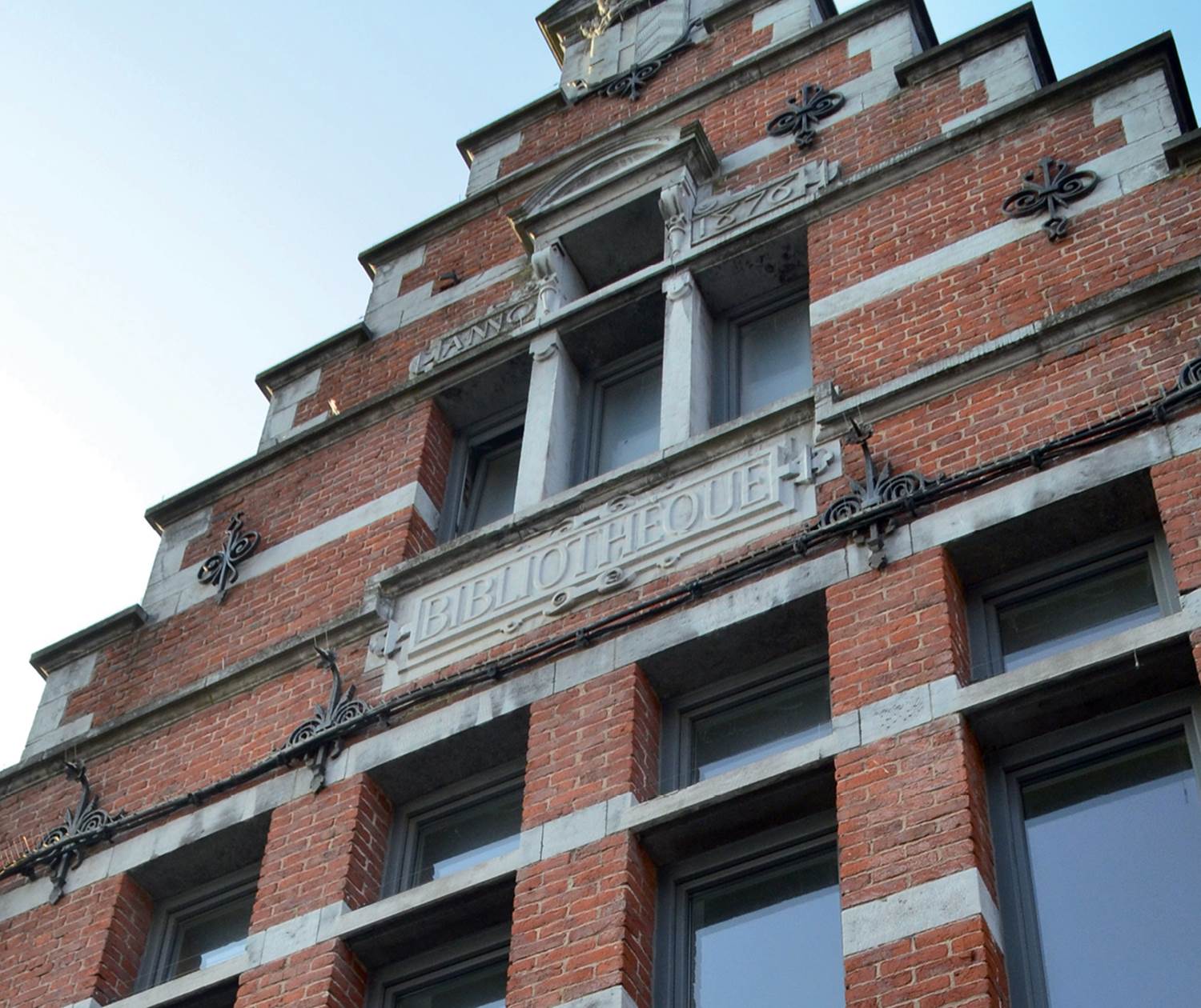 Façade millésimée