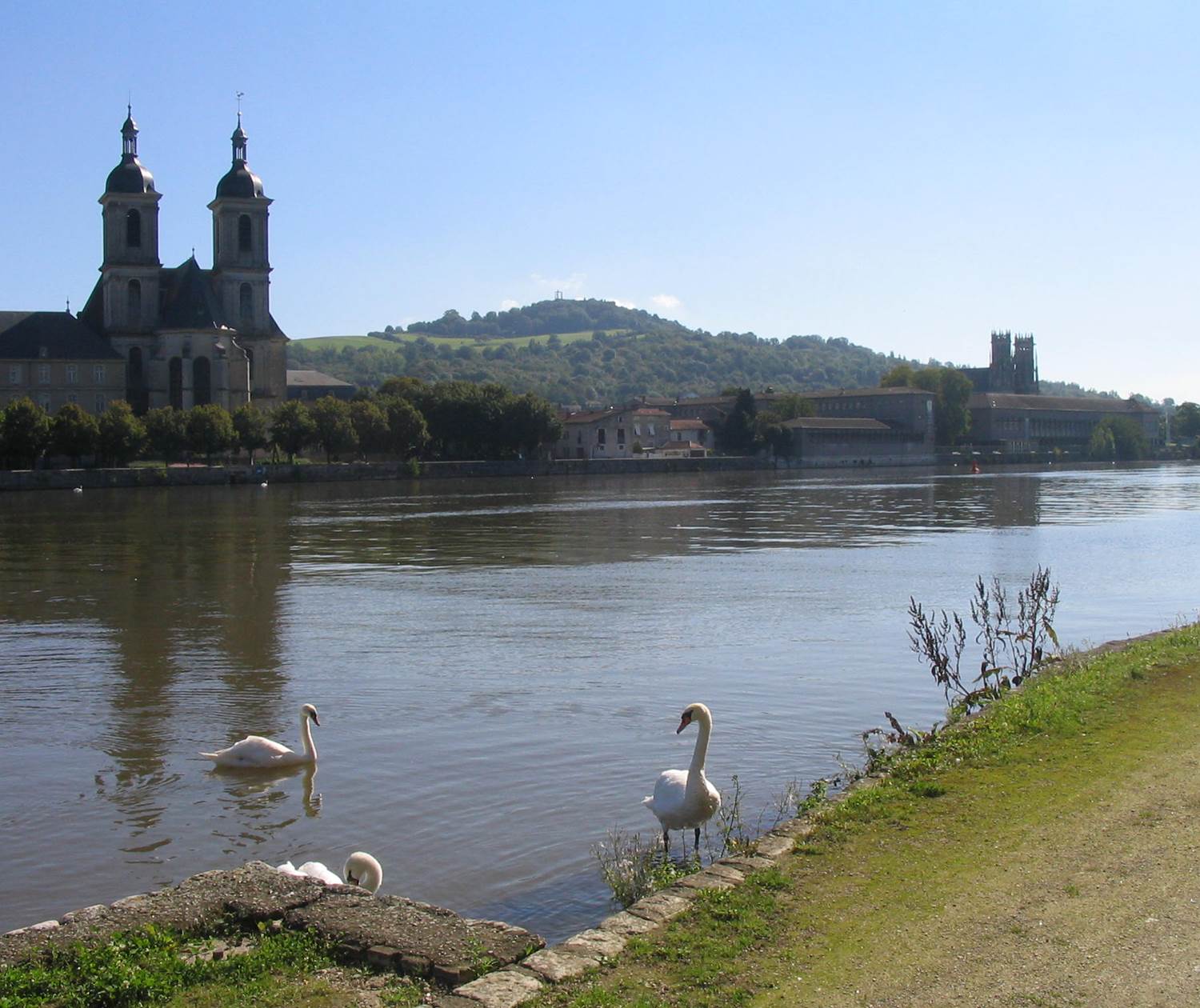 Vues des bords de Moselle Abbaye des prémontrés et Eglise Saint Martin