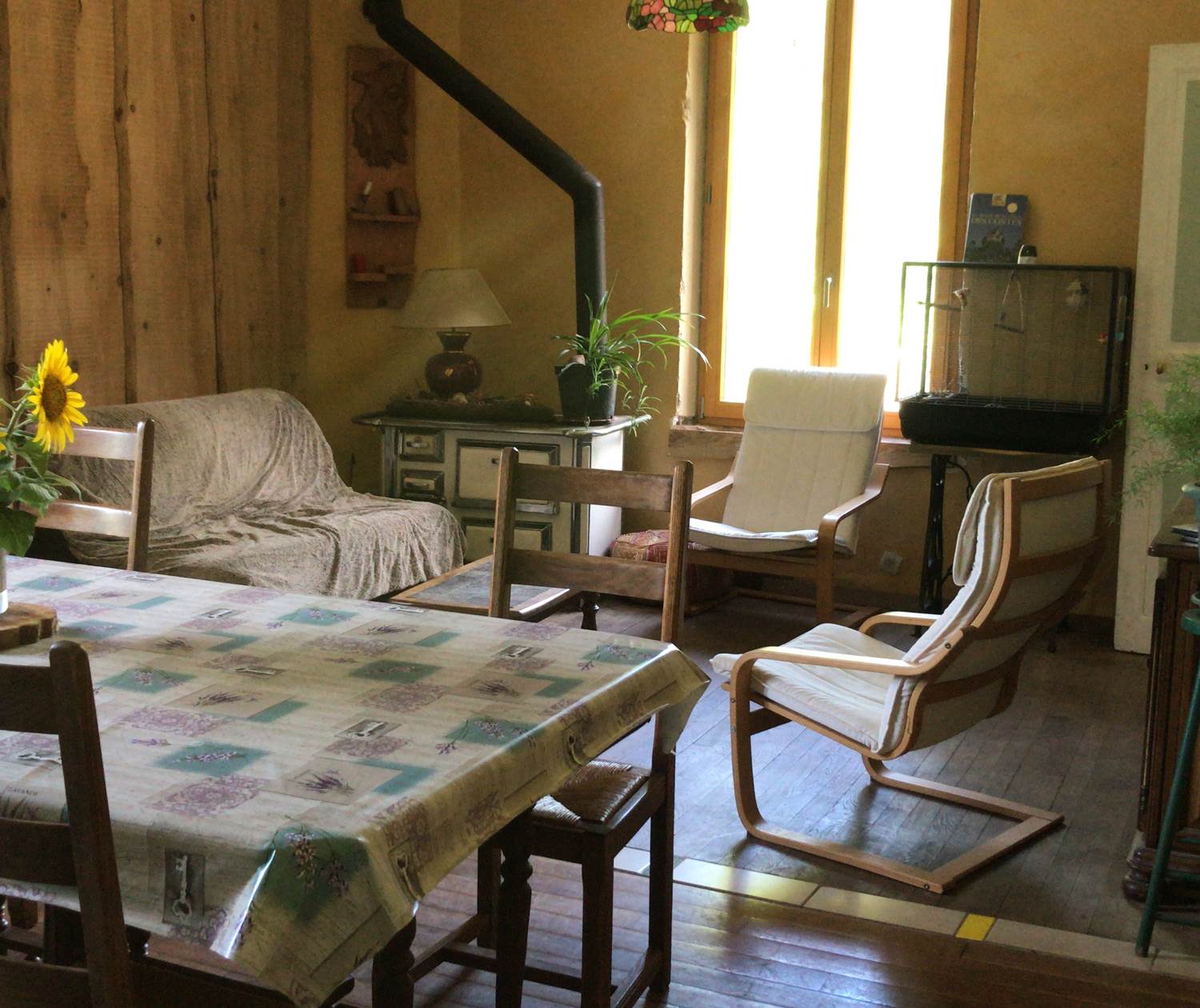 grande salle de 30m²