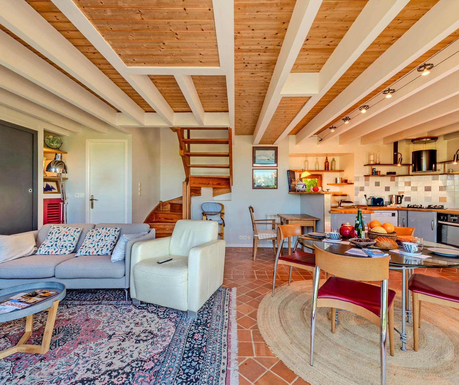 ensemble salon et cuisine