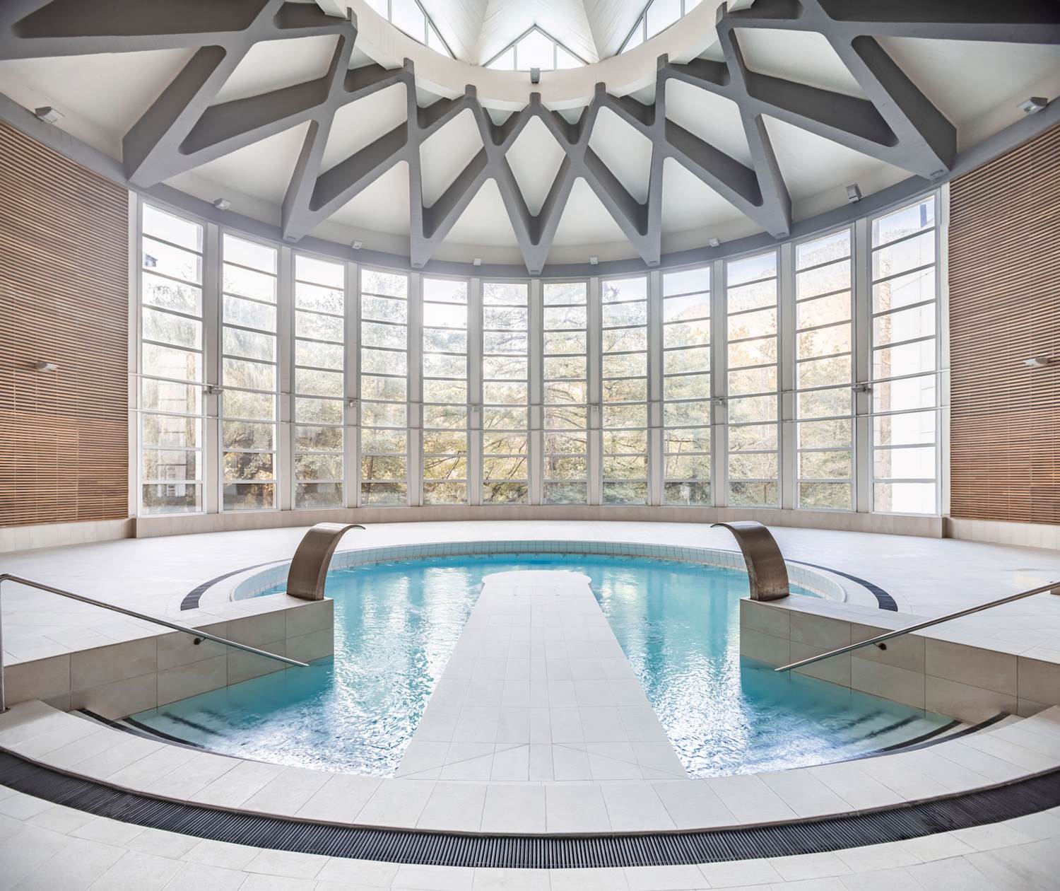 Hotel Bagnères de Luchon St Mamet Pyrénées La Rencluse