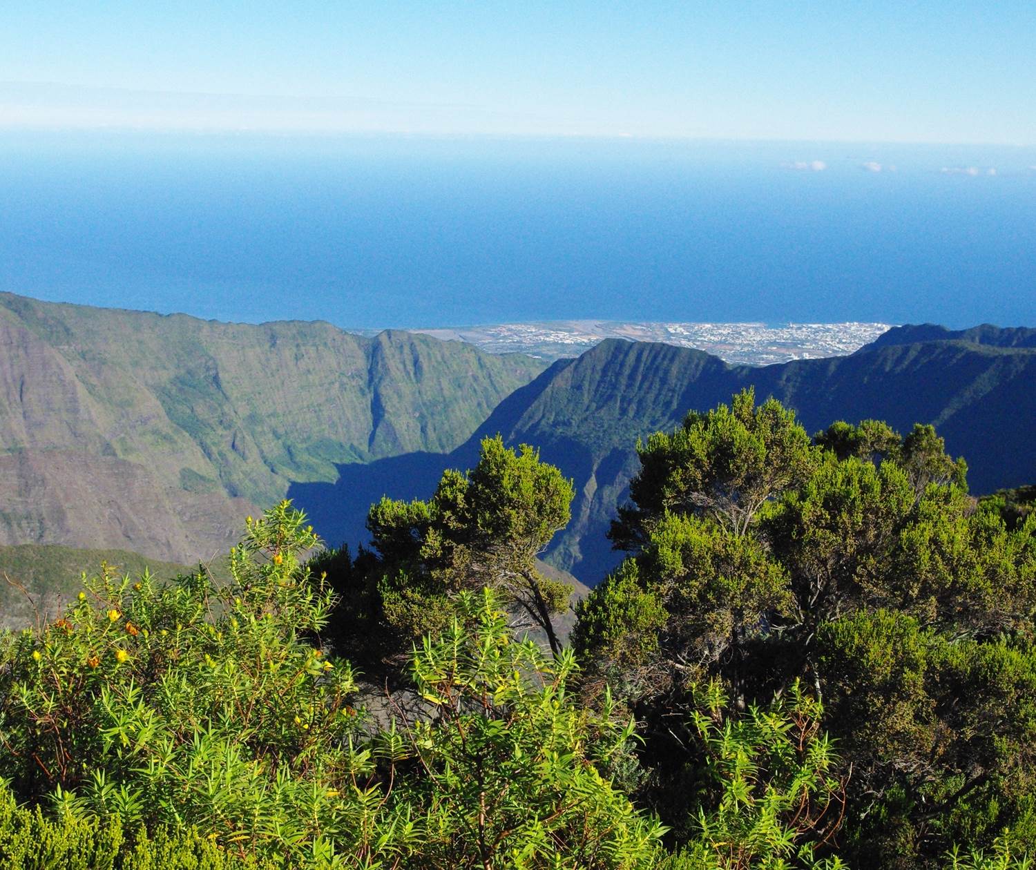 Le Port vue la Roche Ecrite