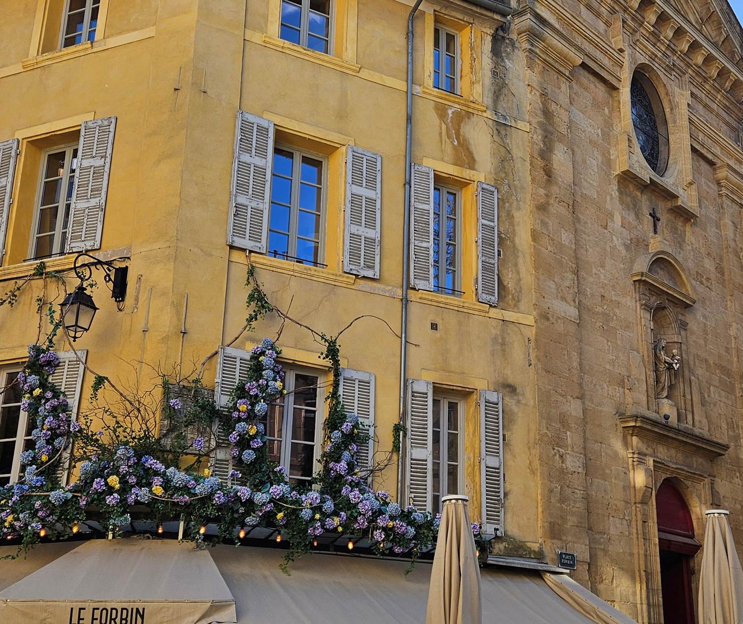 Cours Mirabeau - La chapelle des Oblats