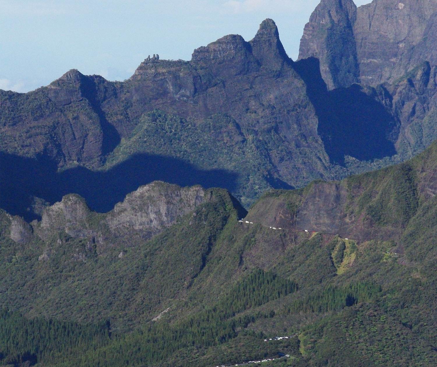 Route du col des Boeufs (vue de la Roche Ecrite)