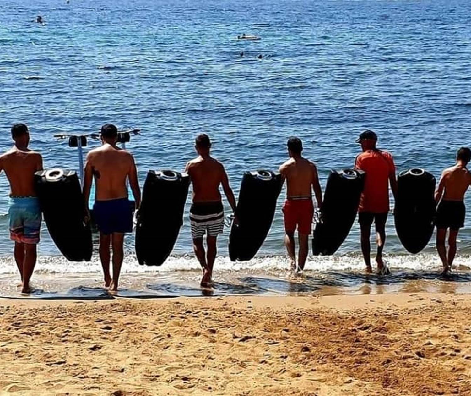 ECO GLISS SEABOB JEU AQUATIQUE EN GROUPE DANS LE VAR