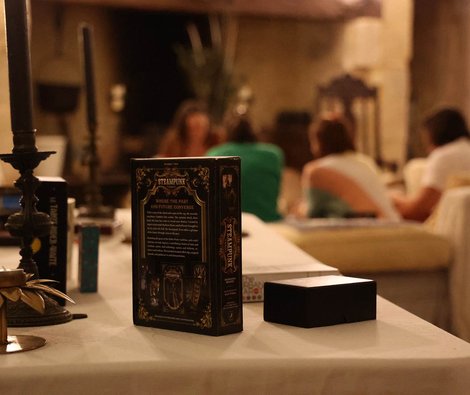 ateliers de cartomancie au Château de Saint-Chamarand dans le Lot