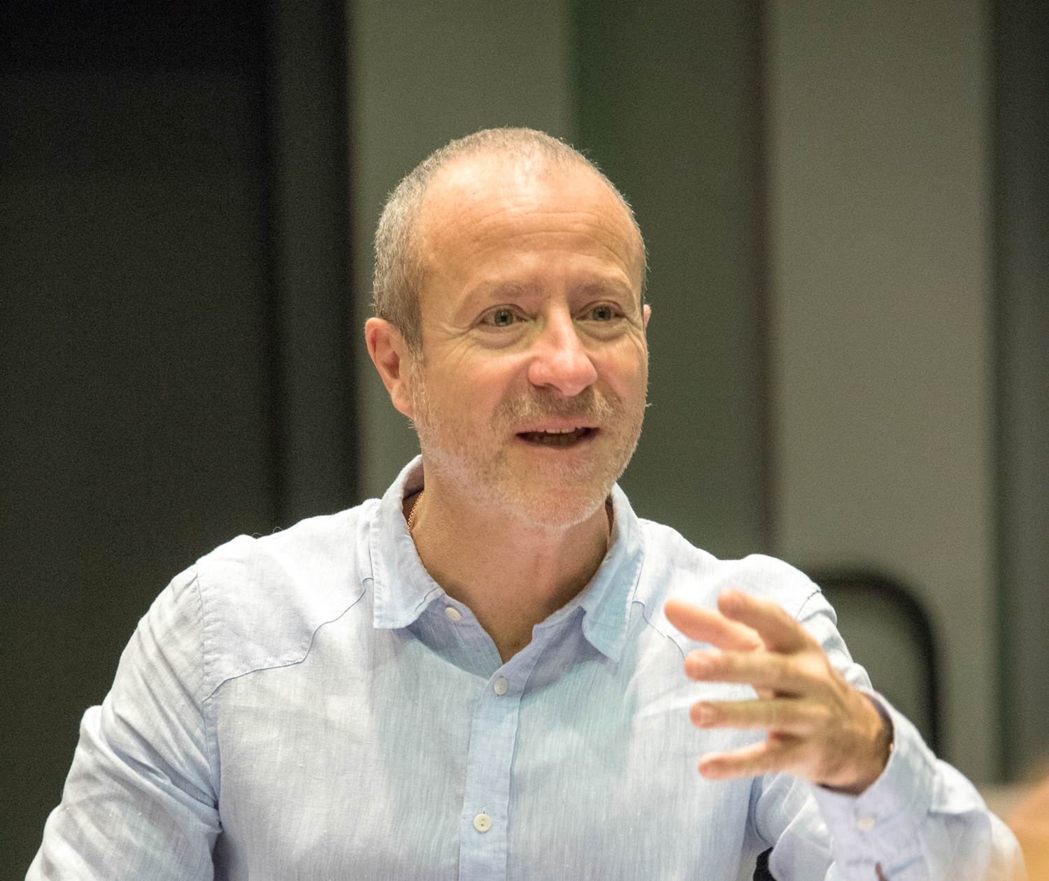 Bruno Rastier en répétition avec votre chœur